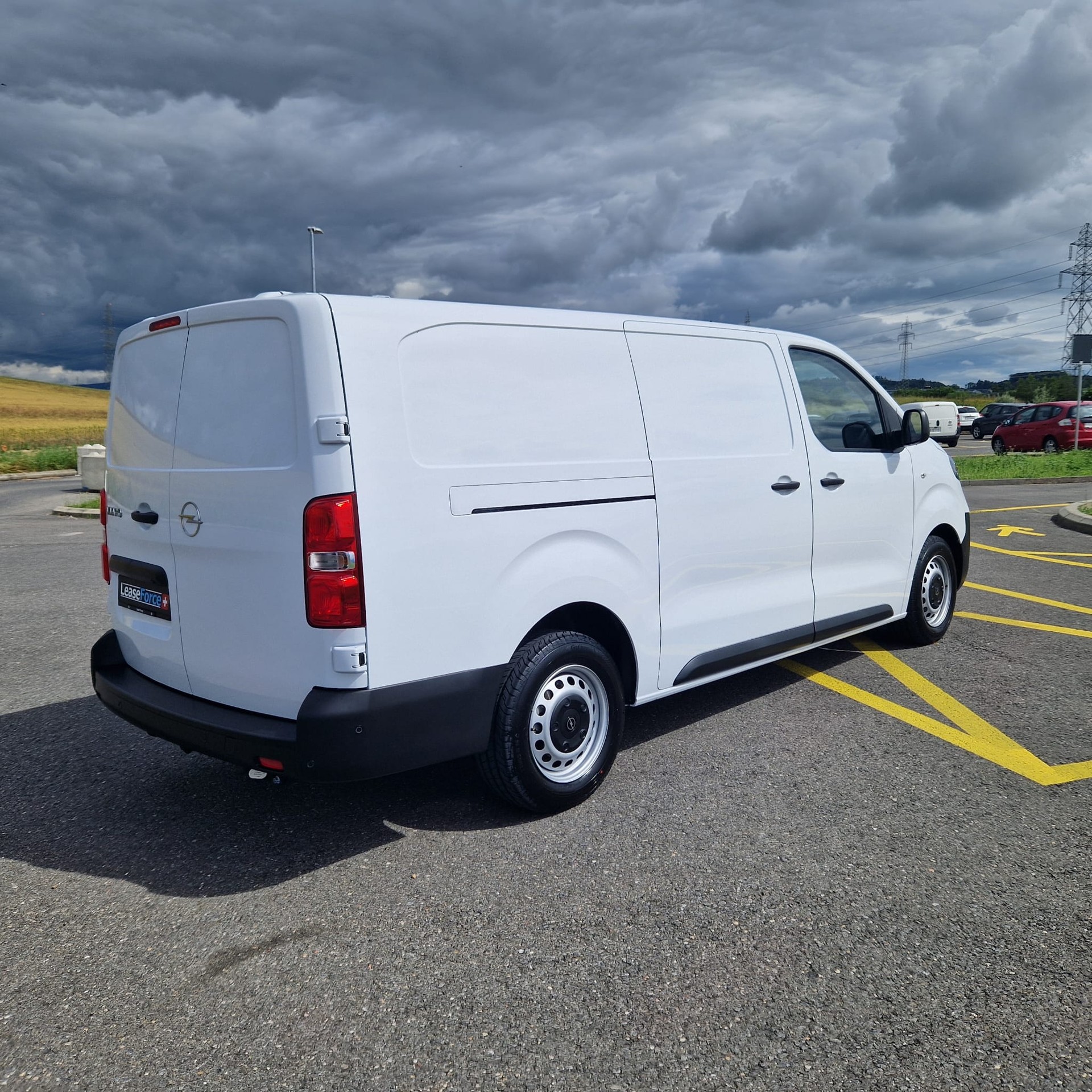 OPEL Vivaro Cargo 2.0 D s/s XL EN Aut.-image-11
