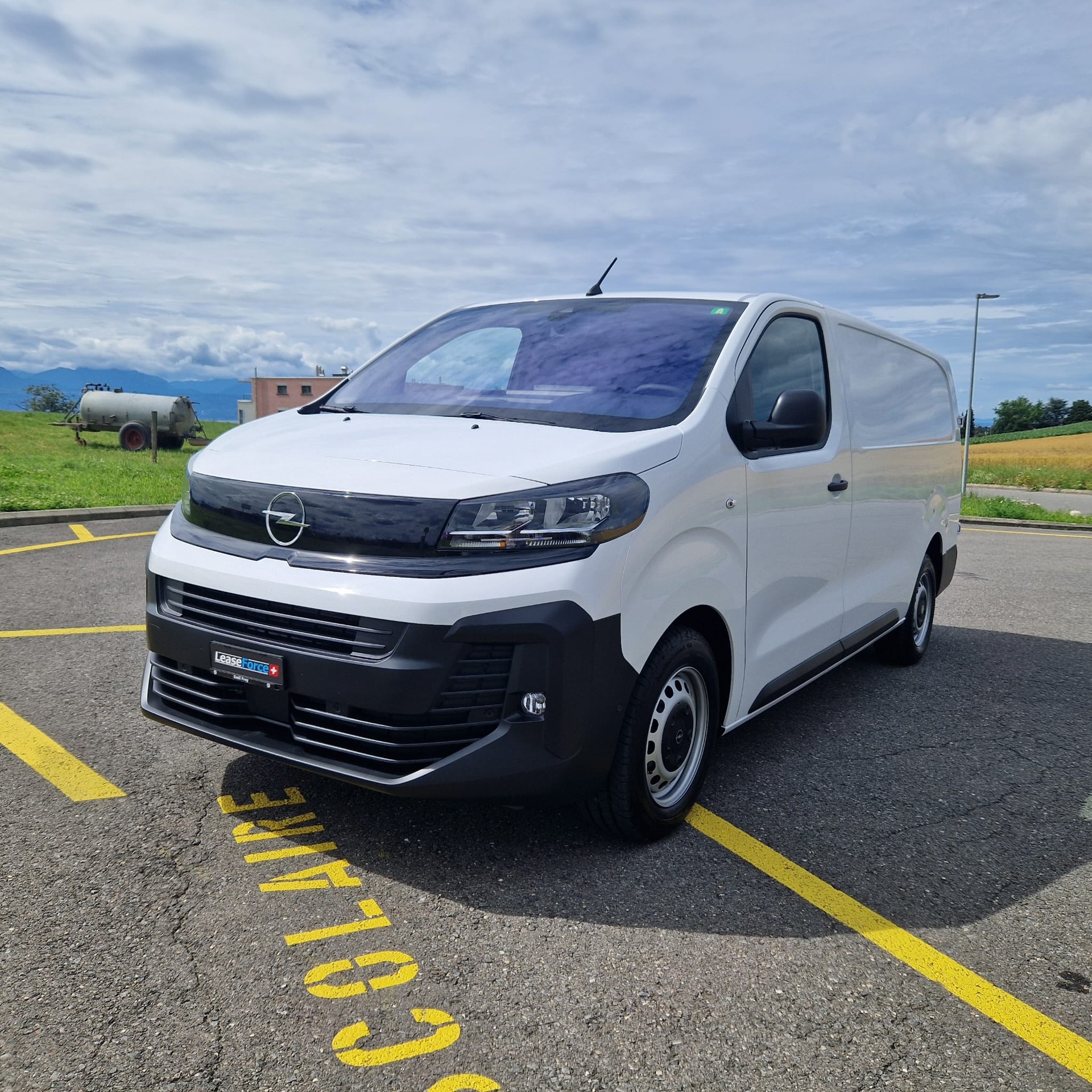 OPEL Vivaro Cargo 2.0 D s/s XL EN Aut.-image-18