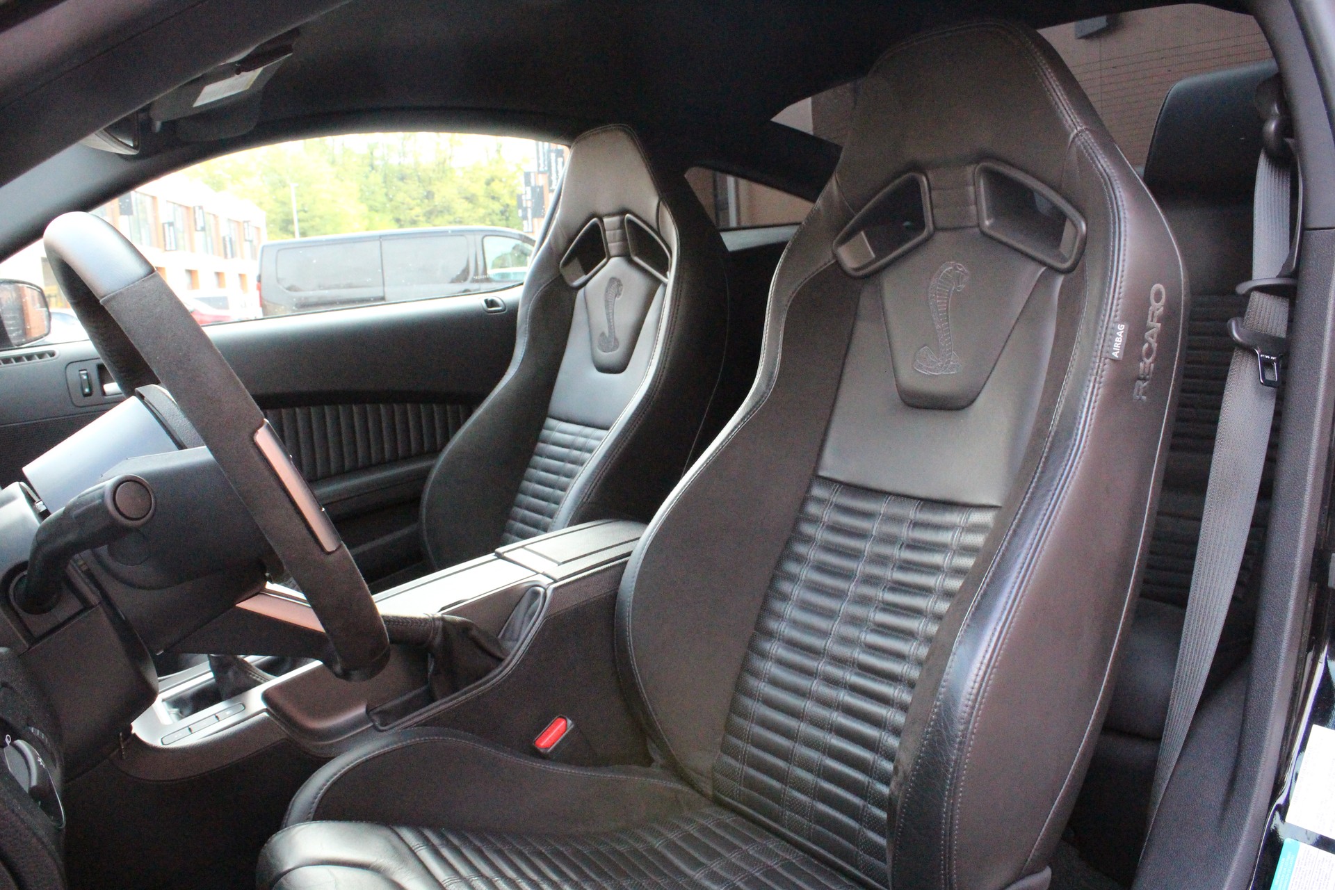 FORD Shelby GT500 5.8 SVT - "660 cv / Sièges Recaro / 1ère main"-image-25