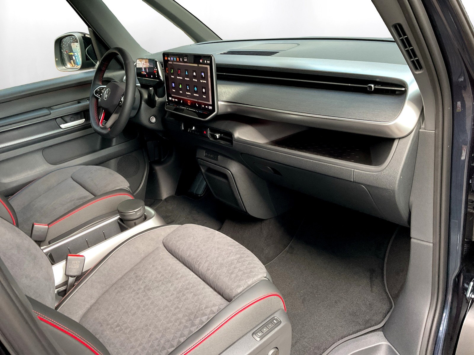 VW ID.Buzz LWB GTX 4 Motion-image-14