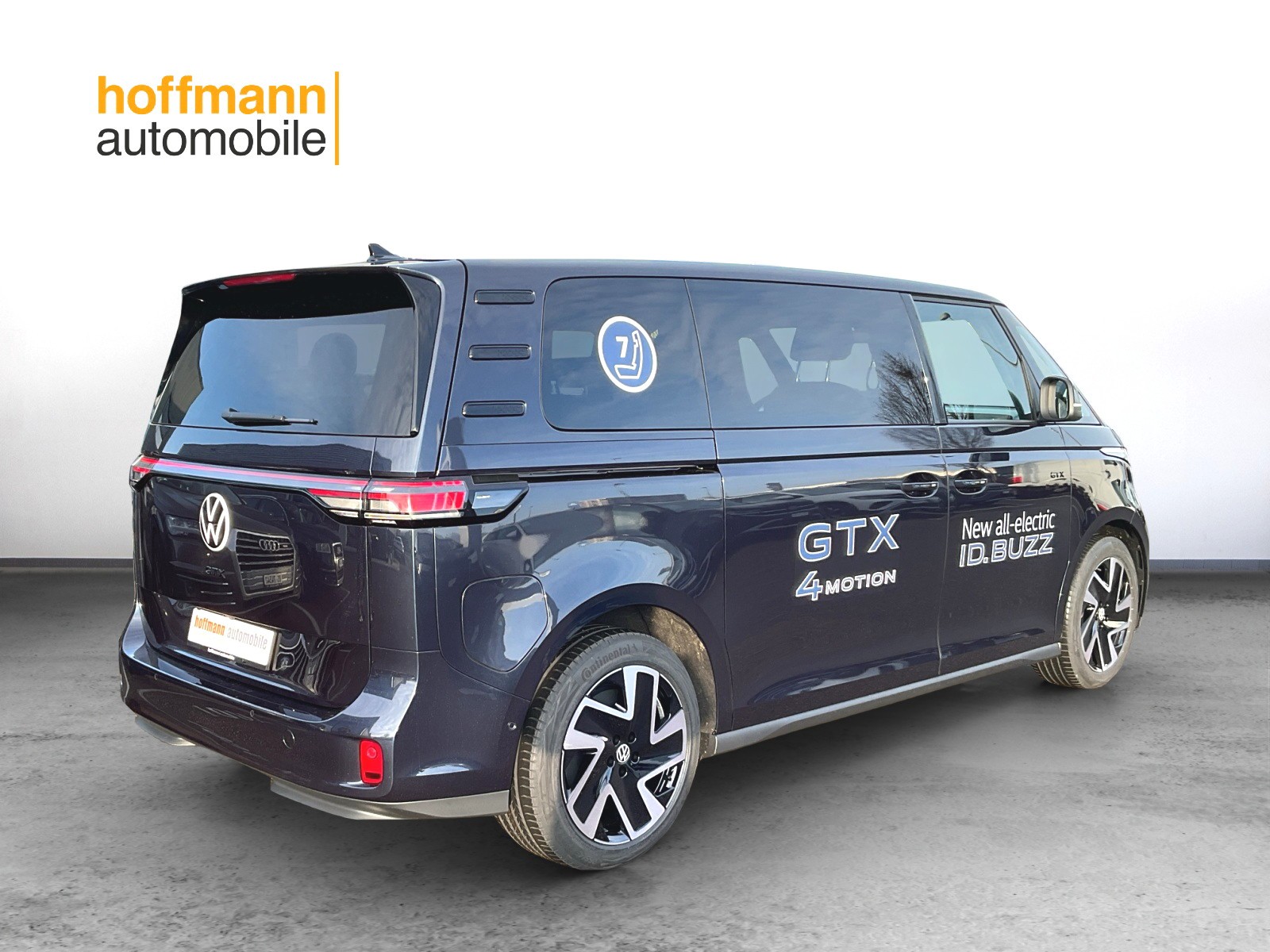 VW ID.Buzz LWB GTX 4 Motion-image-3