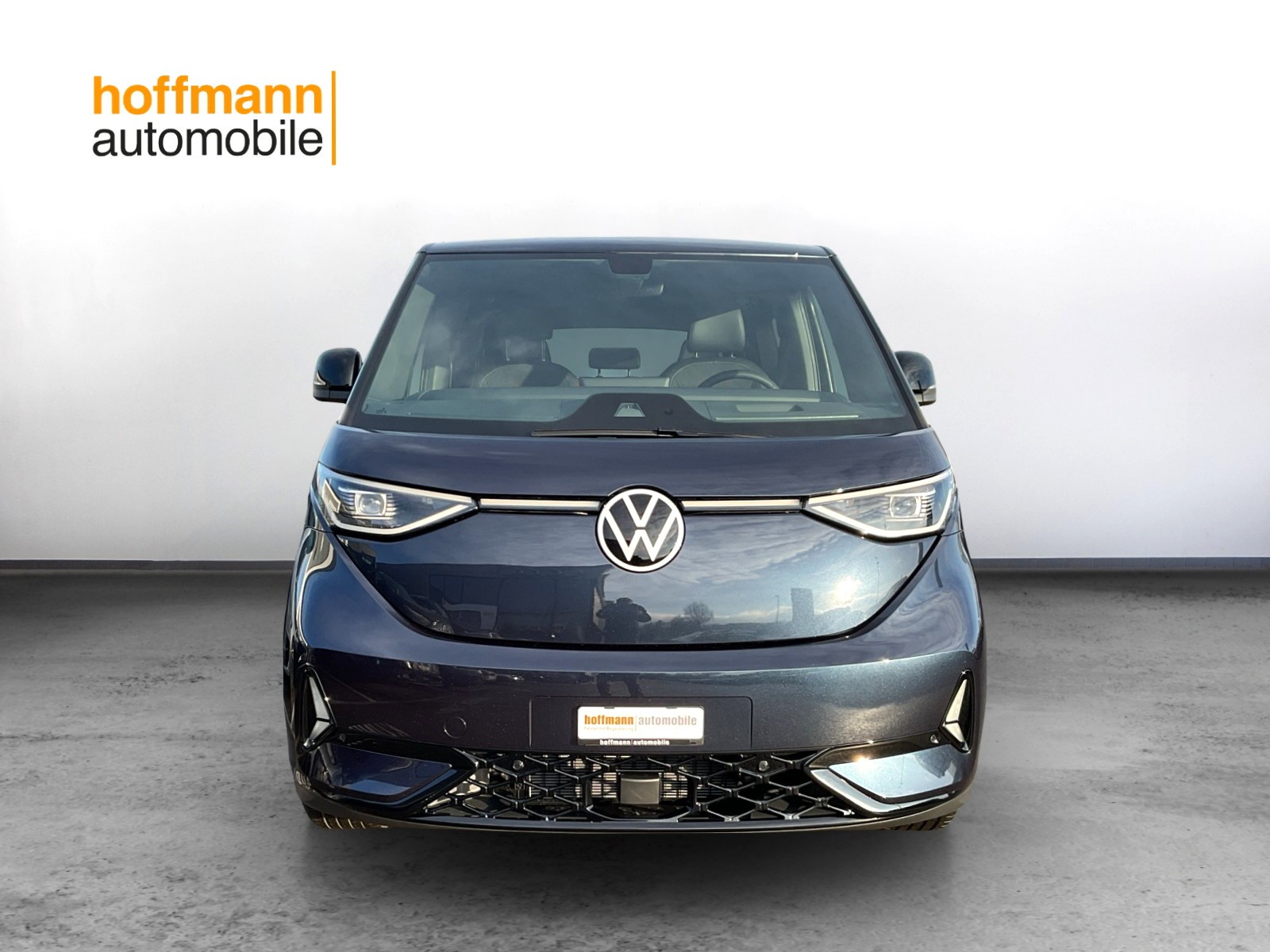 VW ID.Buzz LWB GTX 4 Motion-image-1