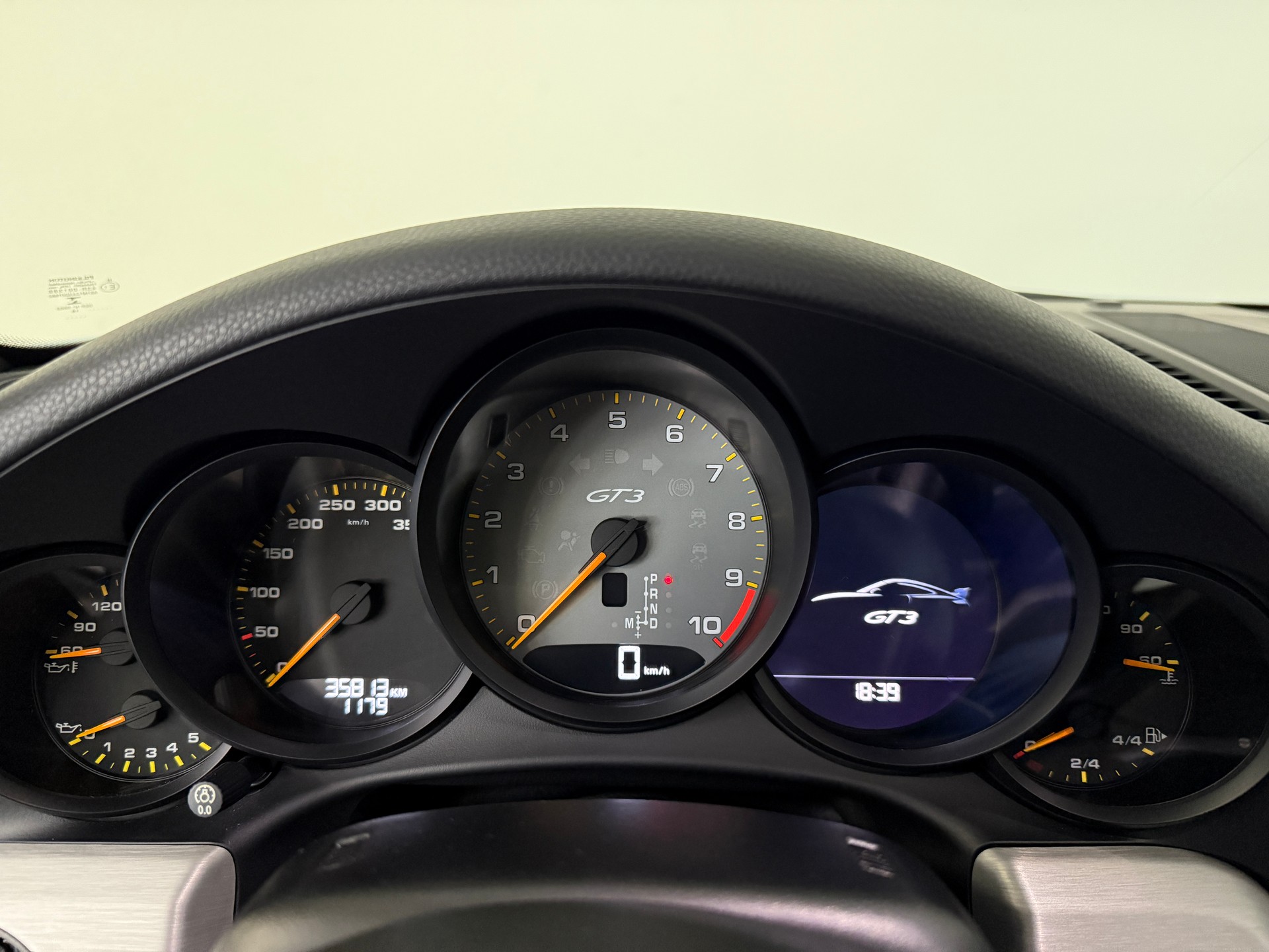 PORSCHE GT3-image-7