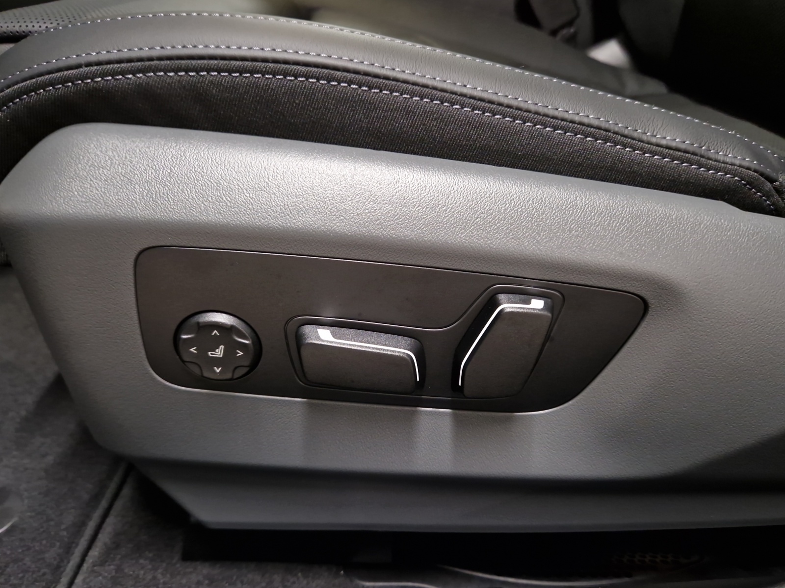 BMW 540d xDrive 48V Touring M Sport Pro Steptronic-image-6
