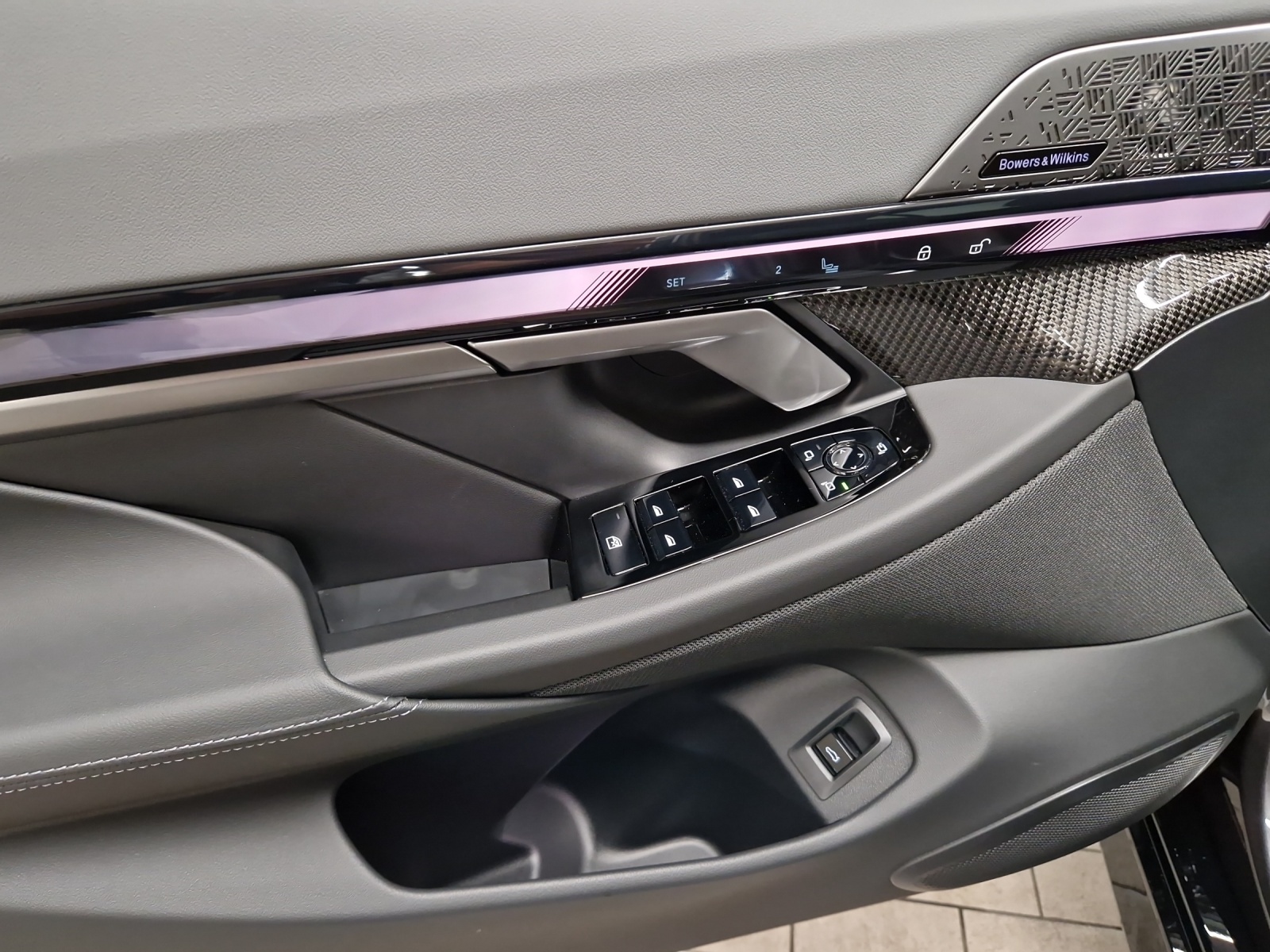 BMW 540d xDrive 48V Touring M Sport Pro Steptronic-image-5