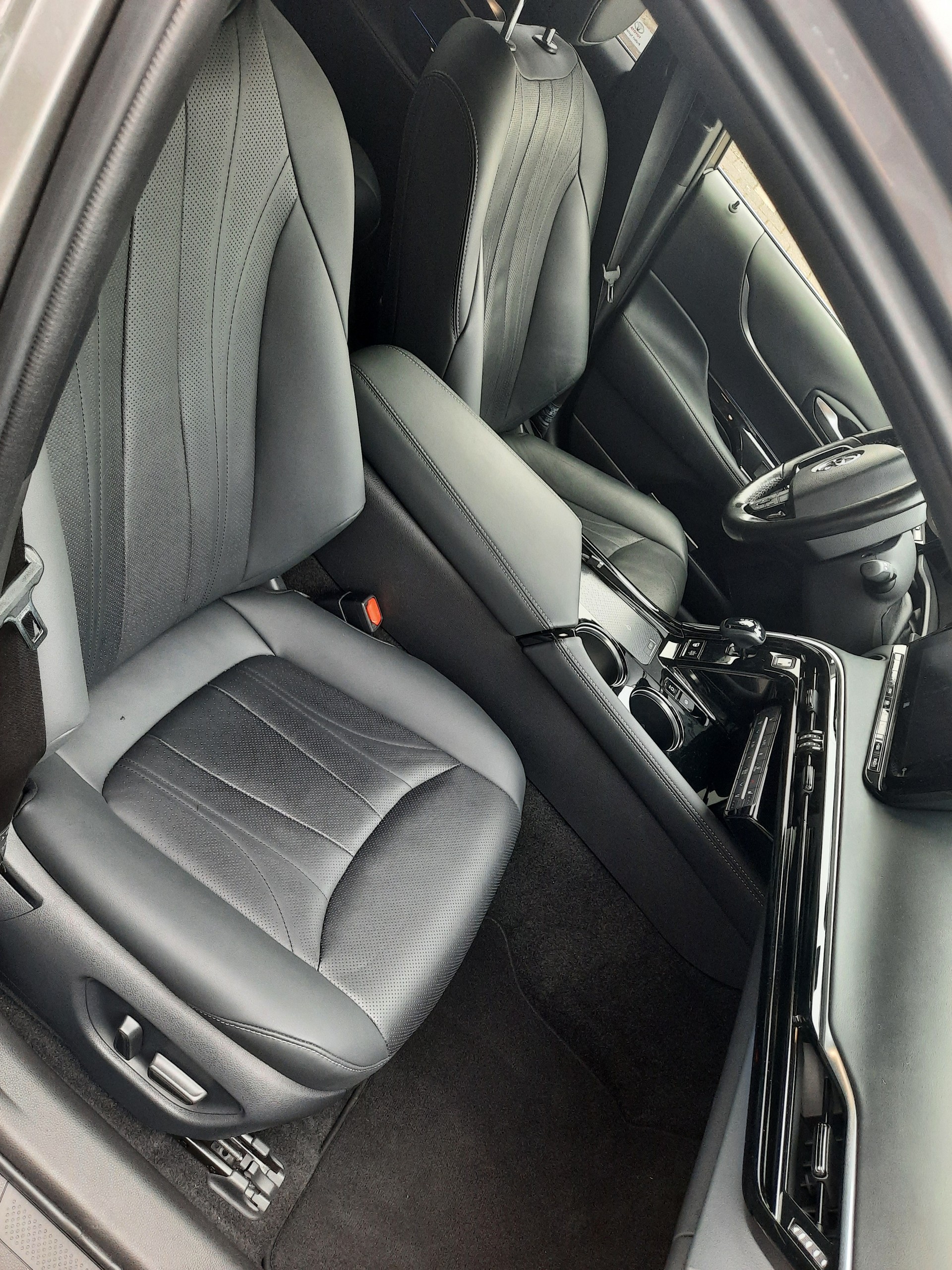TOYOTA Mirai Fuel cell Platinum - Werksgarantie bis 2038/250000km-image-5