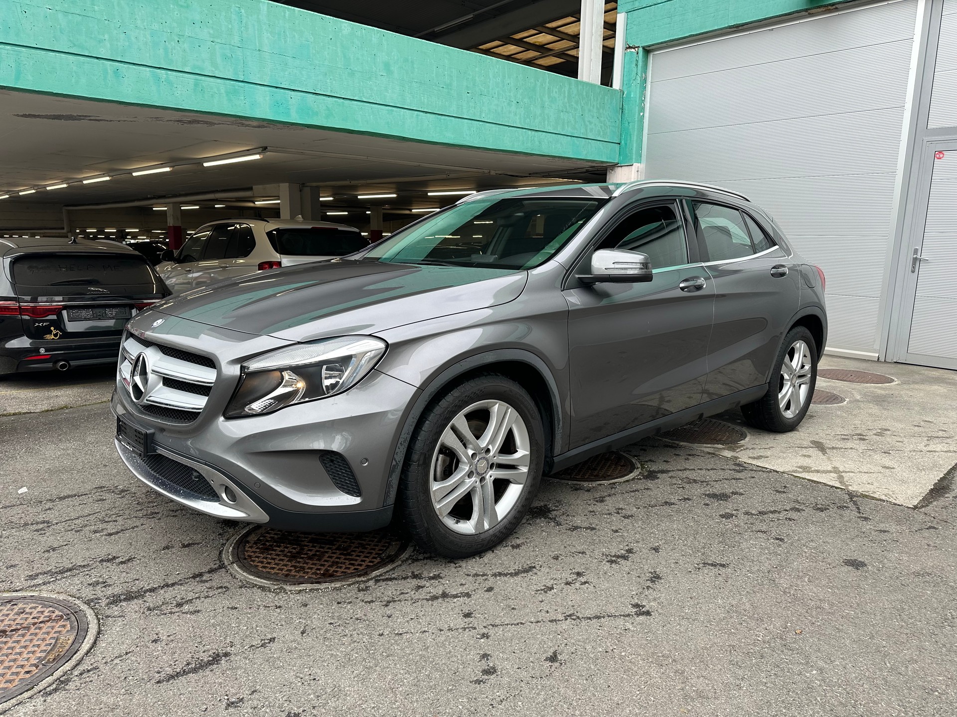 MERCEDES-BENZ GLA 250 Urban 4Matic 7G-DCT-image-5