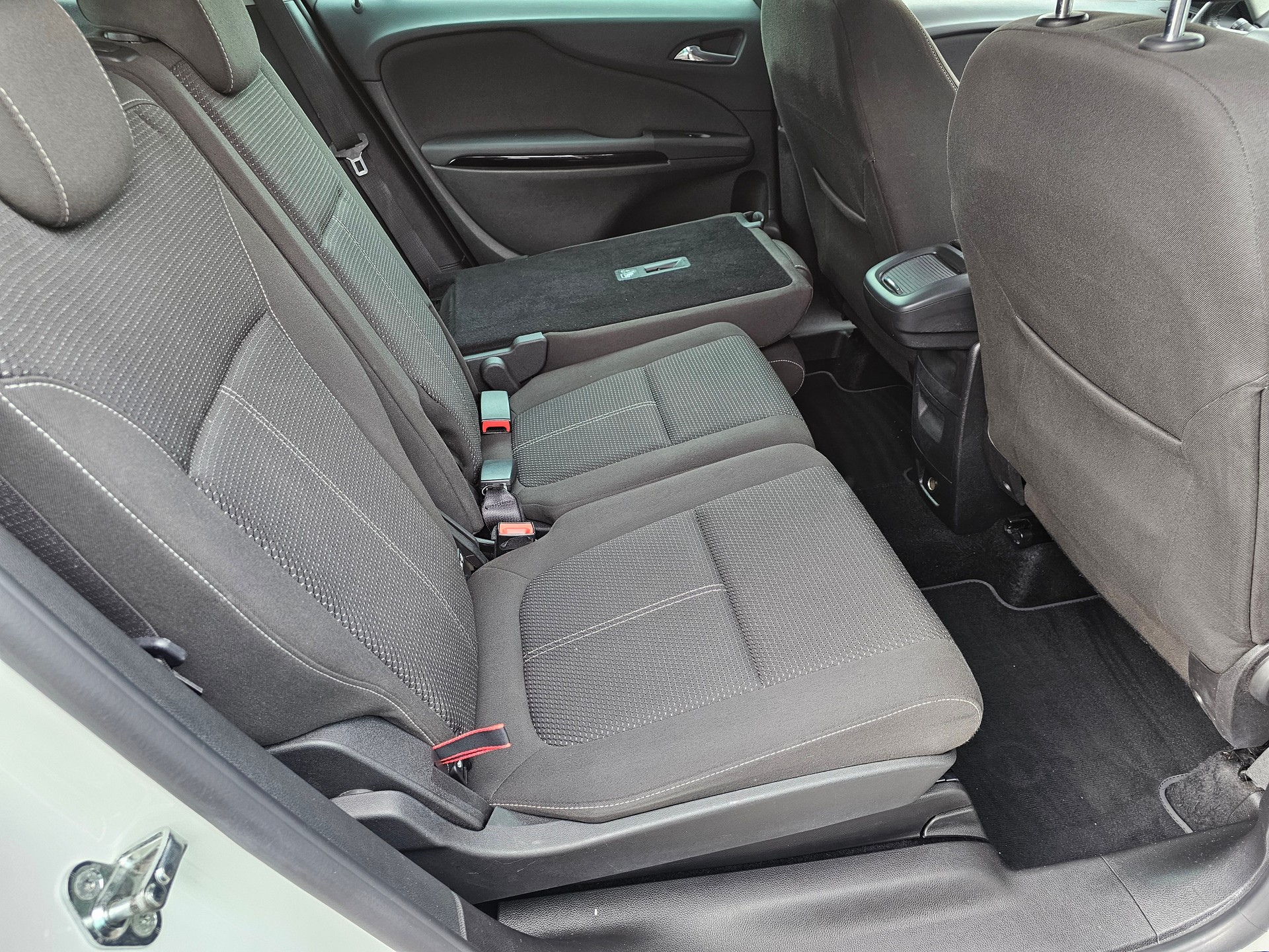 OPEL Zafira Tourer 1.6i 16V Turbo Drive Automatic-image-10