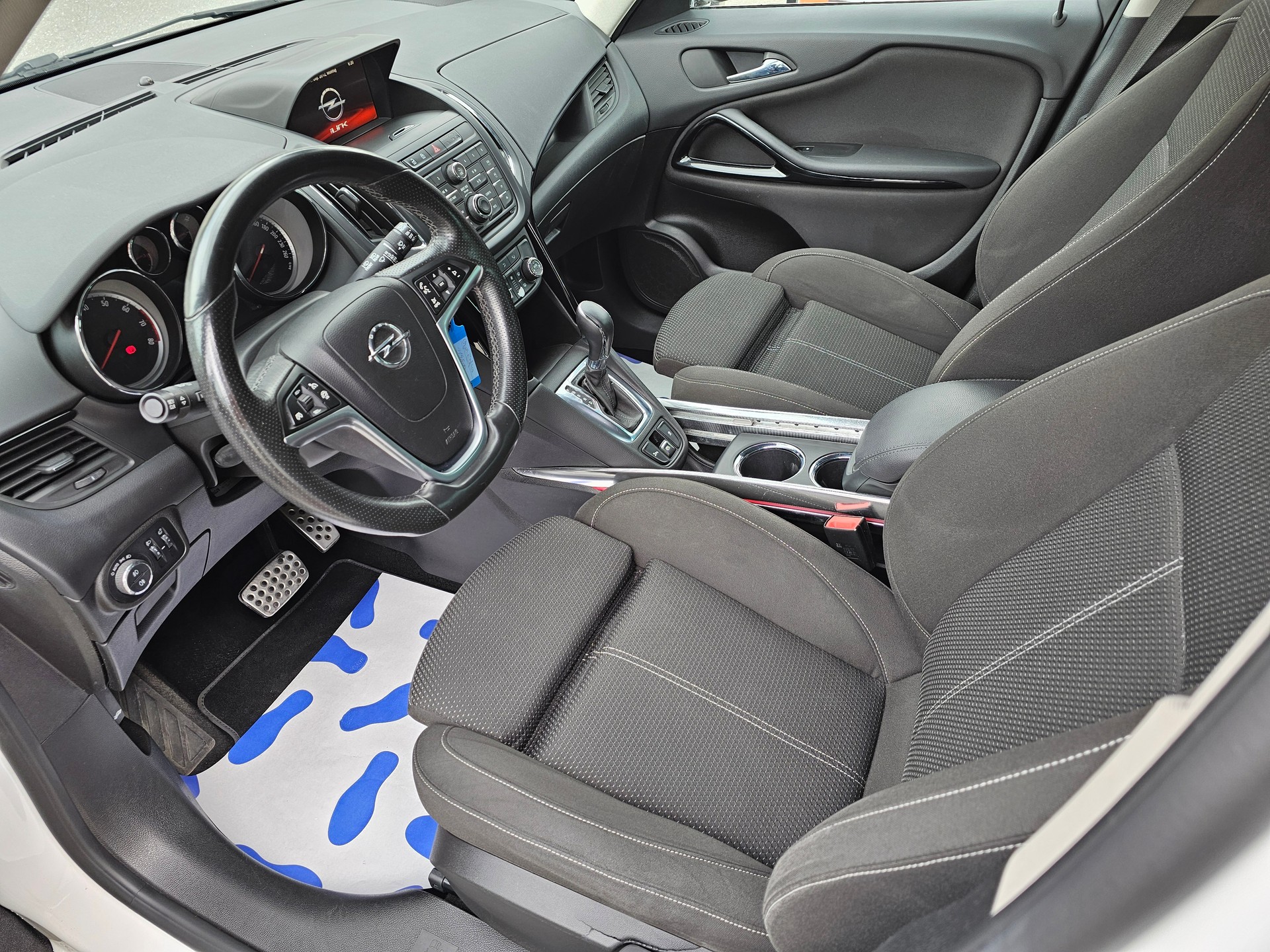 OPEL Zafira Tourer 1.6i 16V Turbo Drive Automatic-image-5