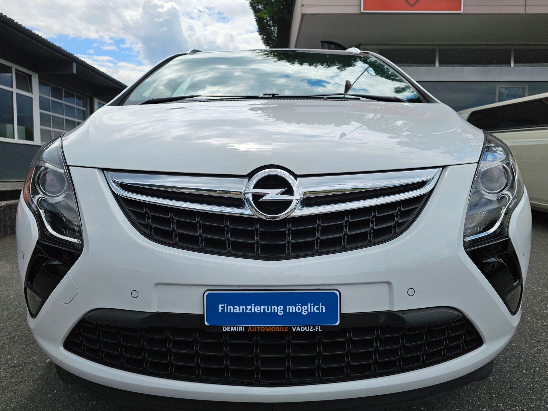 OPEL Zafira Tourer 1.6i 16V Turbo Drive Automatic-image-4