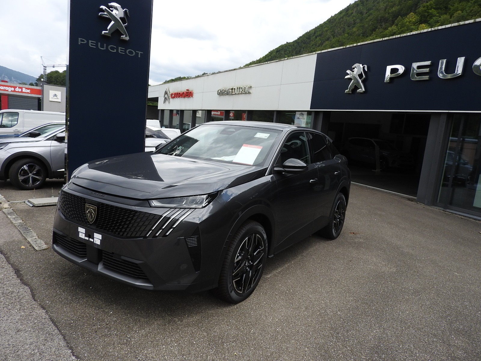 PEUGEOT 3008 145 CV MHEV DCS Allure Premium-image-1