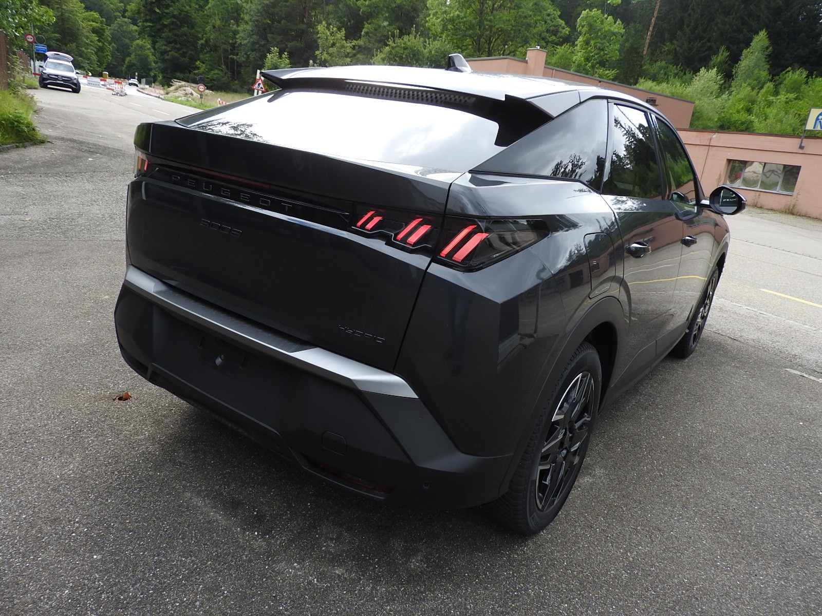 PEUGEOT 3008 145 CV MHEV DCS Allure Premium-image-4