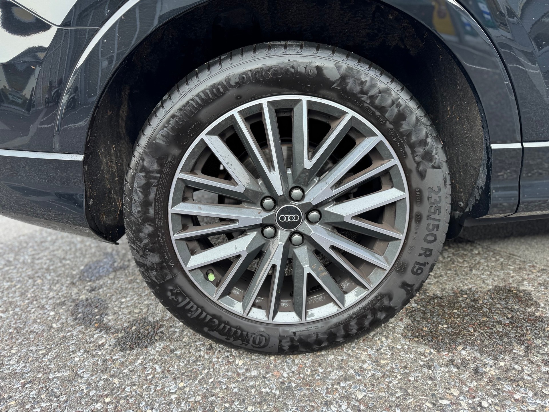 AUDI Q3 Sportback 35 TDI S line quattro S-tronic-image-7