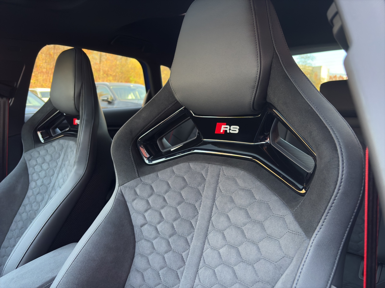 AUDI RS3 Sportback 2.5 TSI quattro S-tronic-image-13