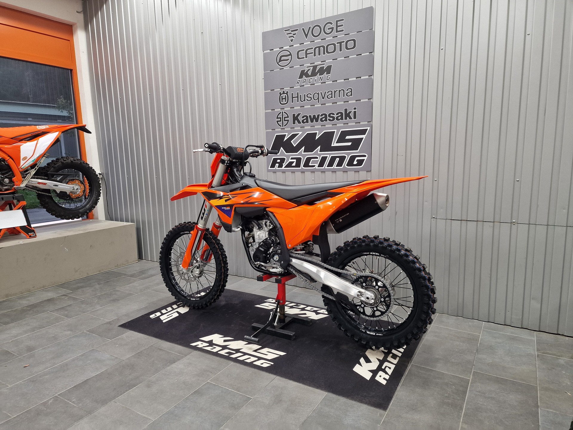KTM 250 SX-F-showroom-element-3