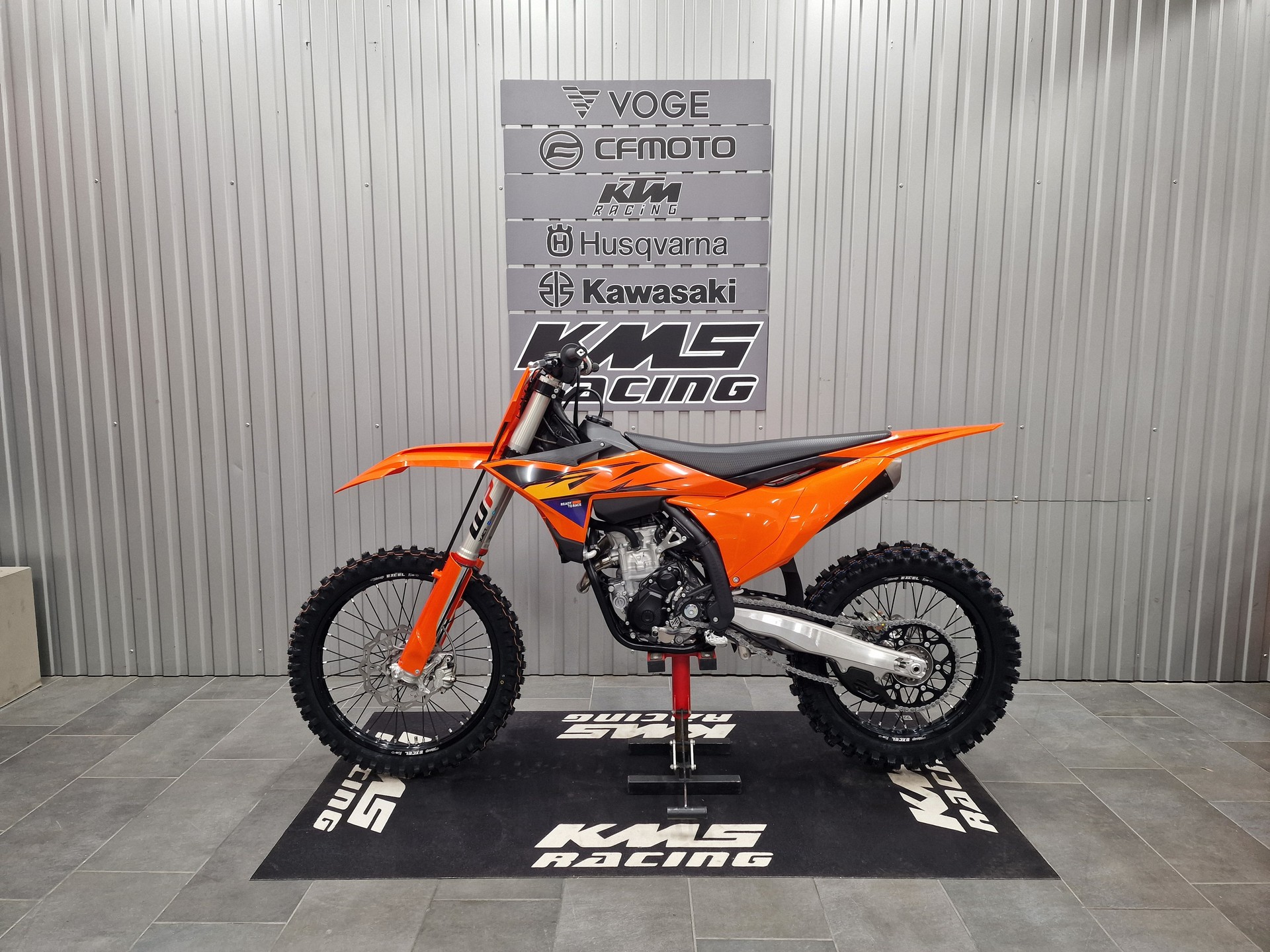 KTM 250 SX-F-showroom-element-1