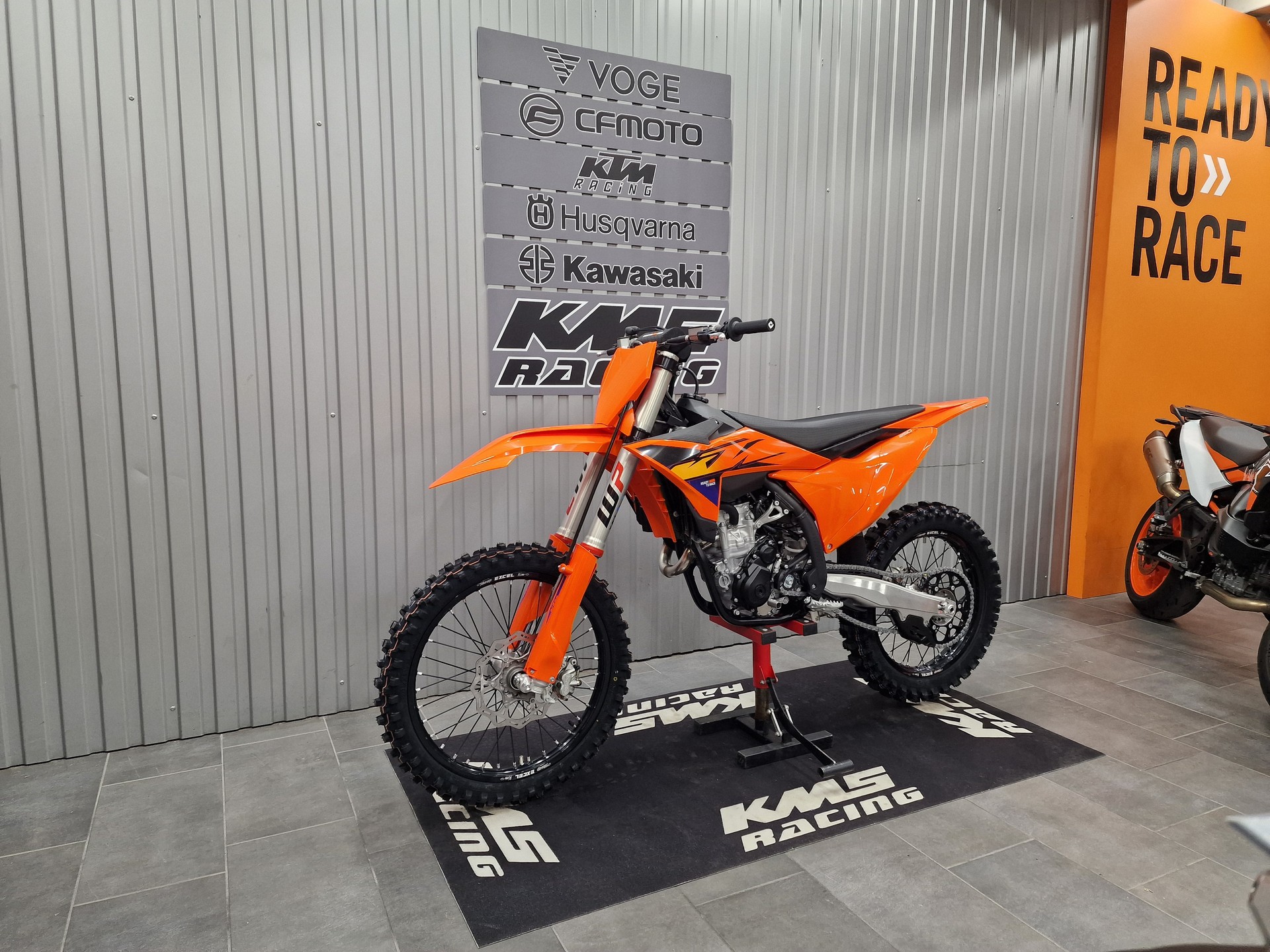 KTM 250 SX-F-showroom-element-2