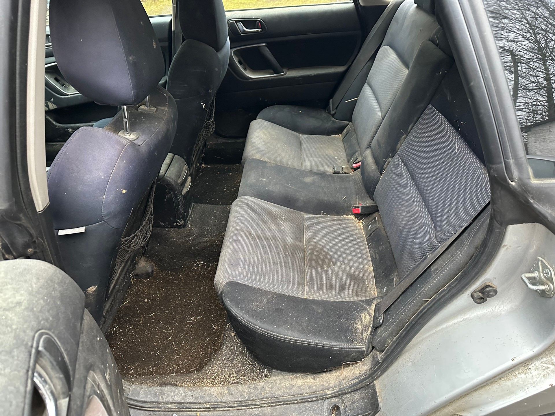 SUBARU Legacy 2.0i AWD Swiss FIXPREIS-image-21