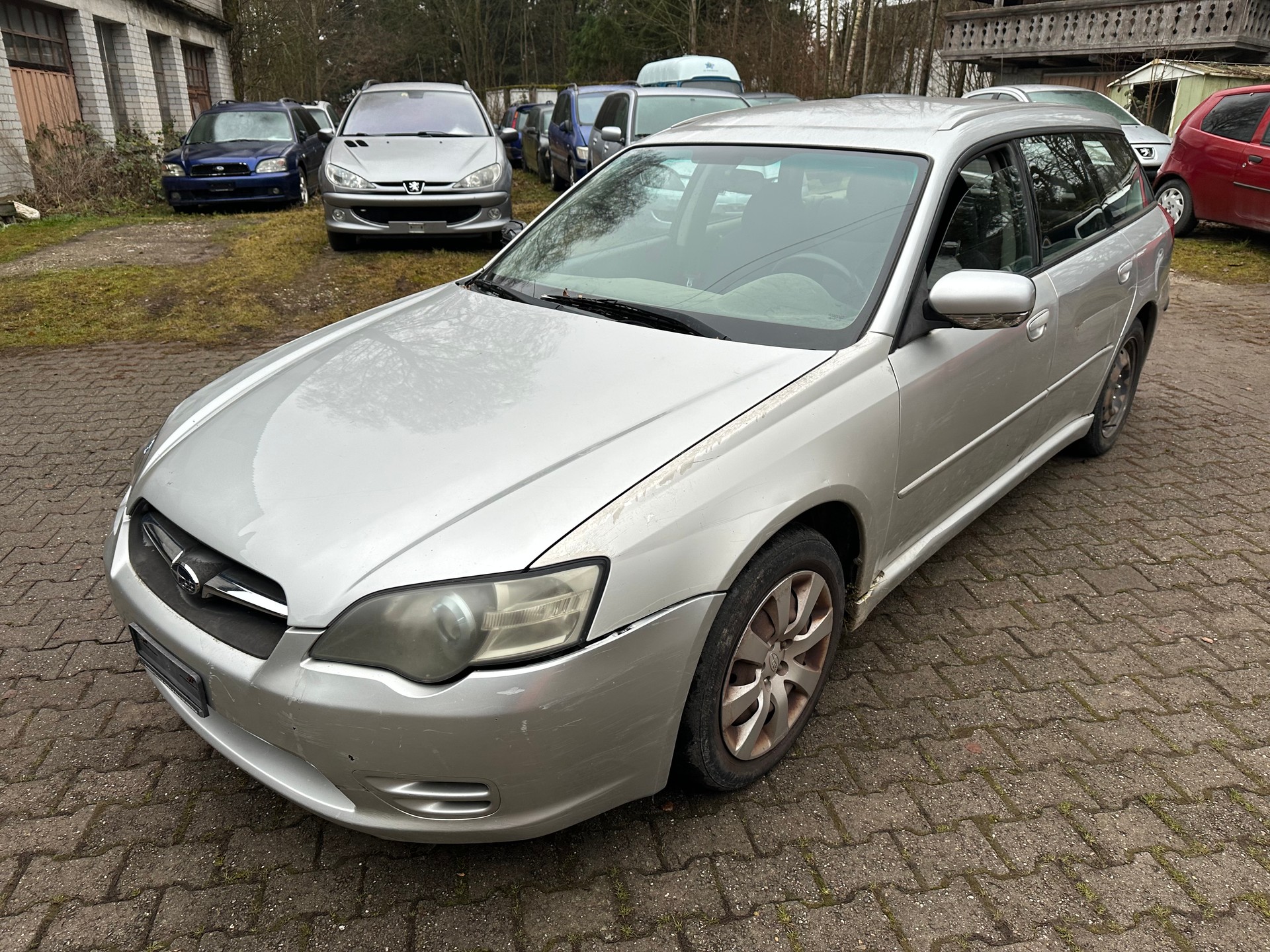 SUBARU Legacy 2.0i AWD Swiss FIXPREIS-showroom-element-2