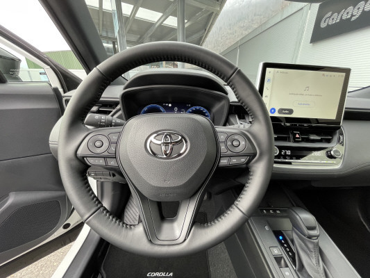 TOYOTA Corolla Cross 2.0 Com.AWD-image-8