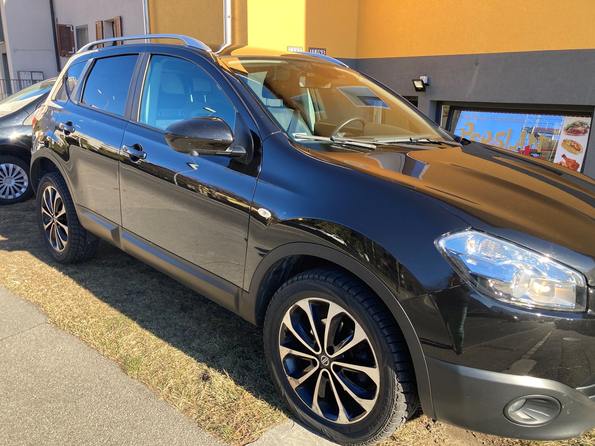 NISSAN Qashqai 2.0 tekna-image-2