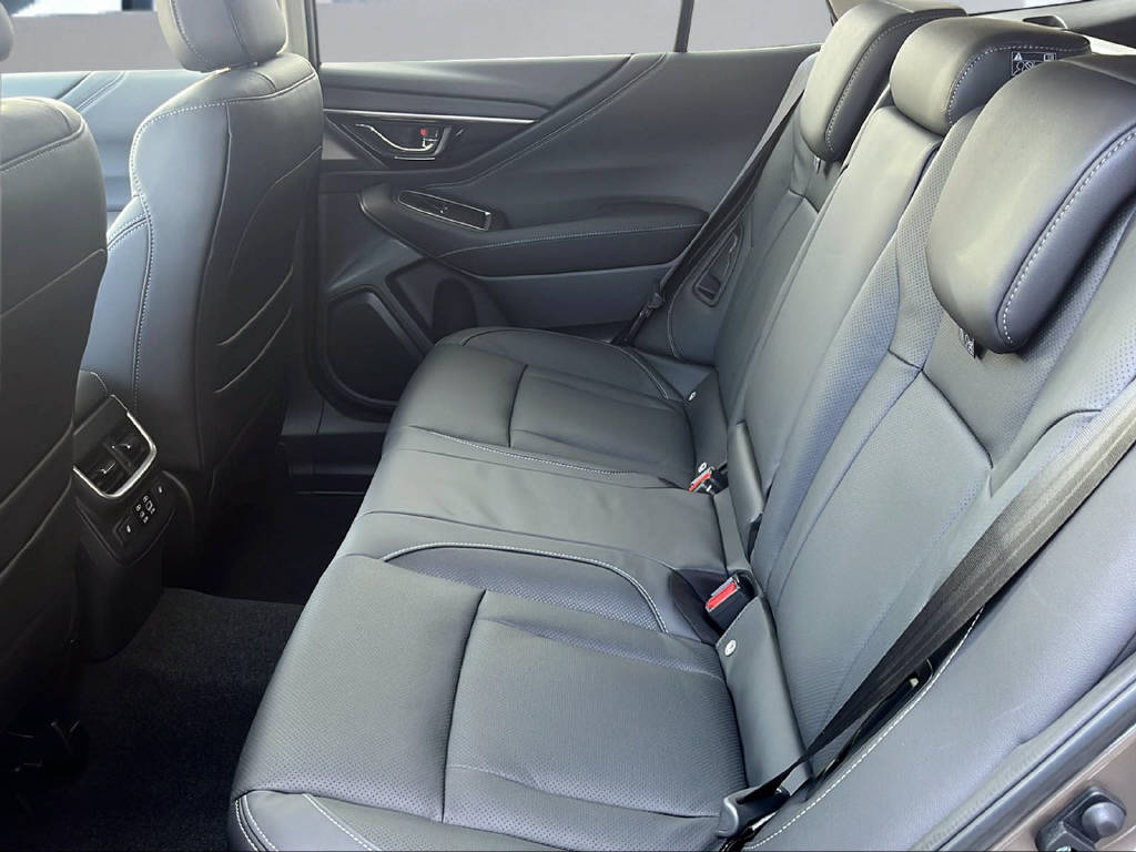 SUBARU Outback 2.5i Final Edition-image-9