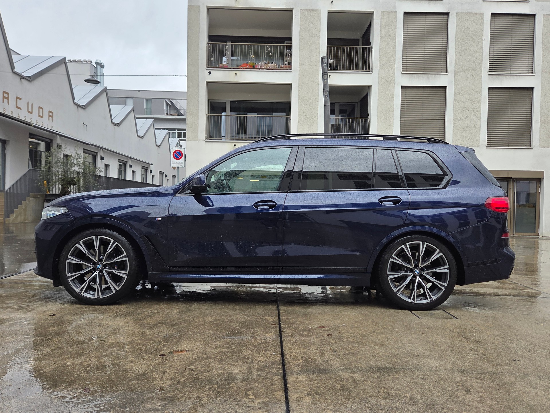 BMW X7 xDrive 48V 40d Steptronic-image-2