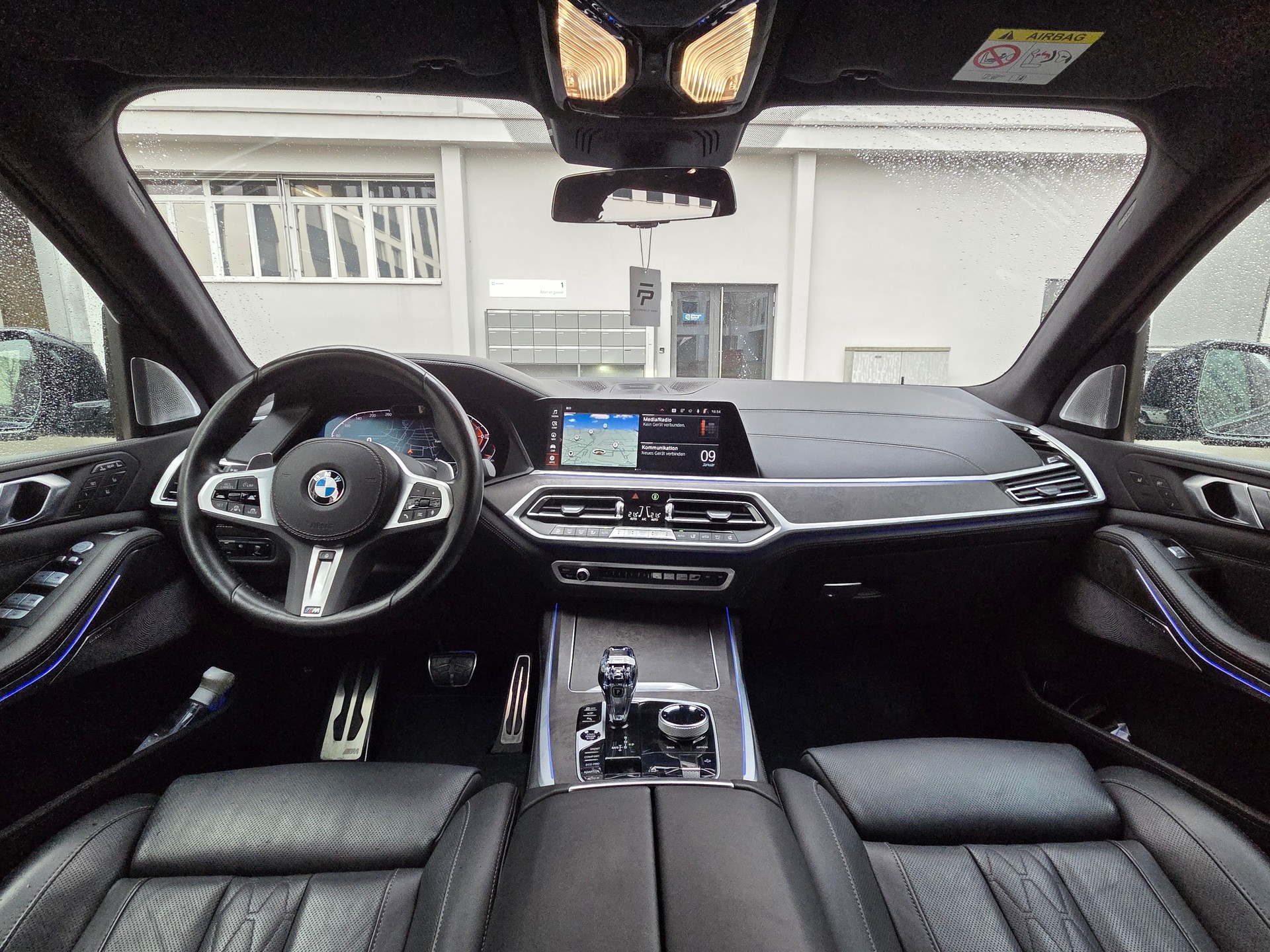 BMW X7 xDrive 48V 40d Steptronic-image-9