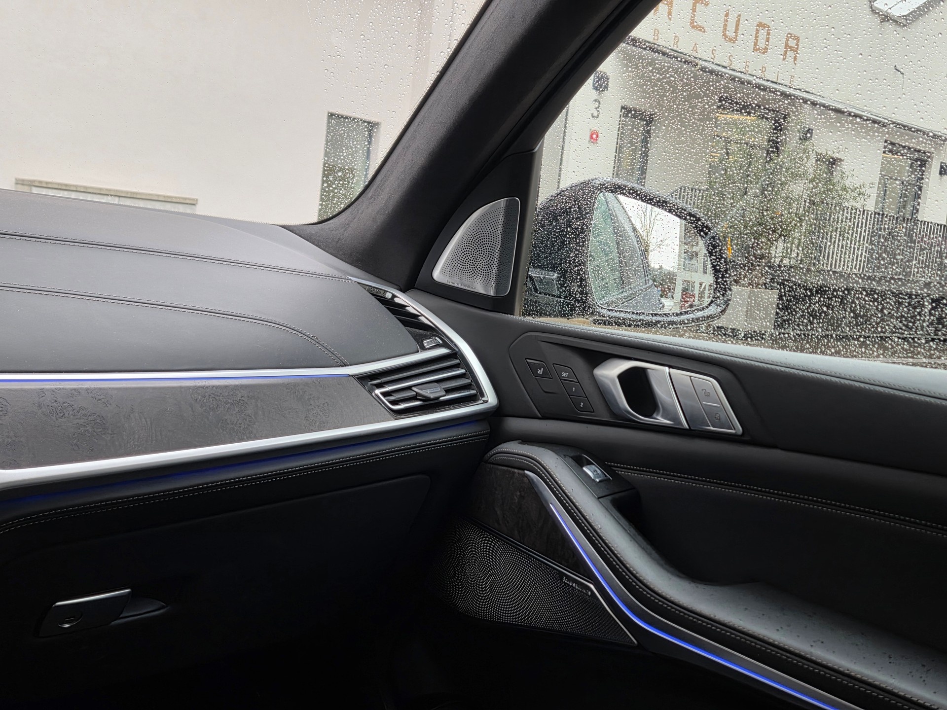 BMW X7 xDrive 48V 40d Steptronic-image-12