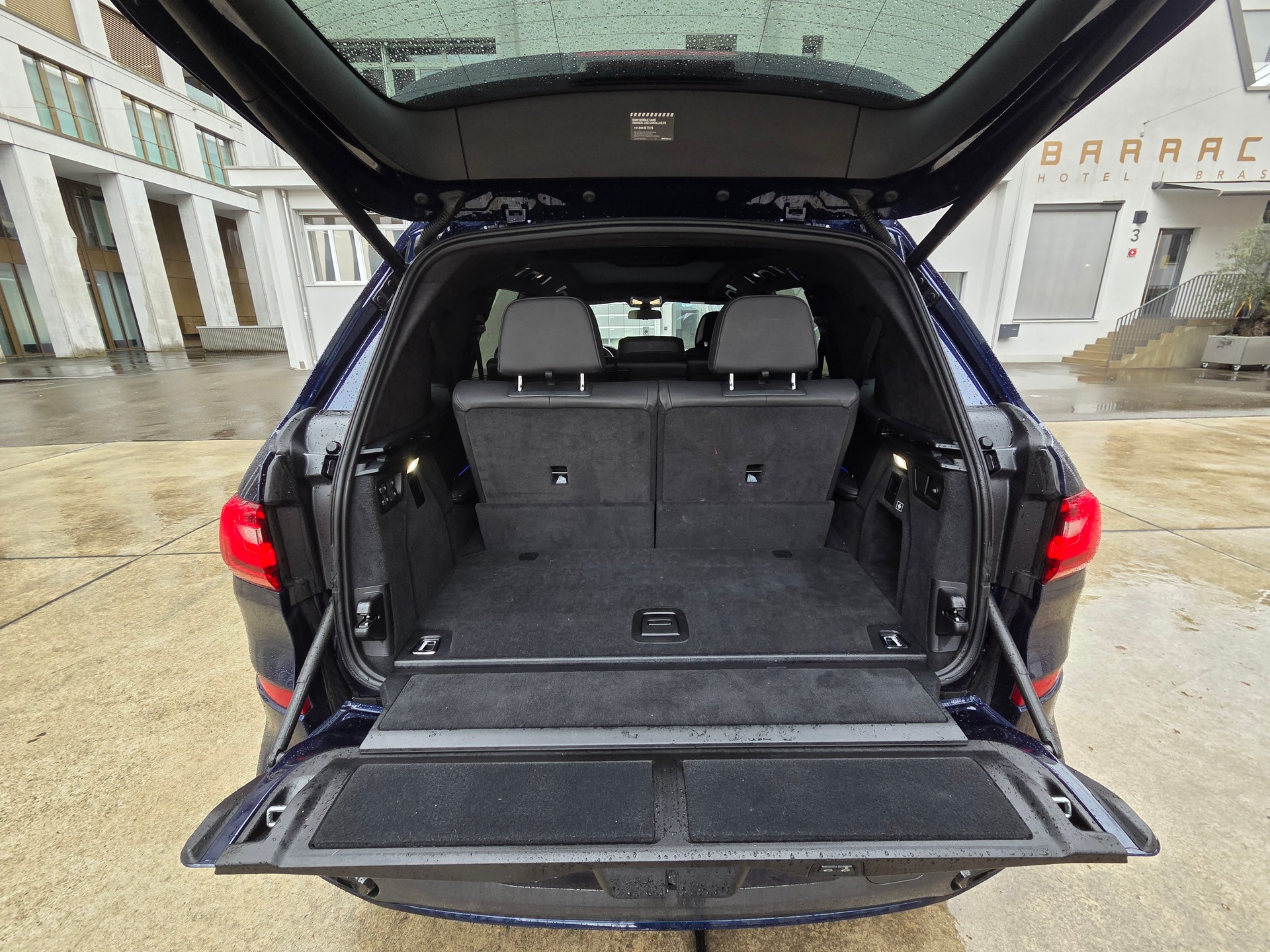 BMW X7 xDrive 48V 40d Steptronic-image-15