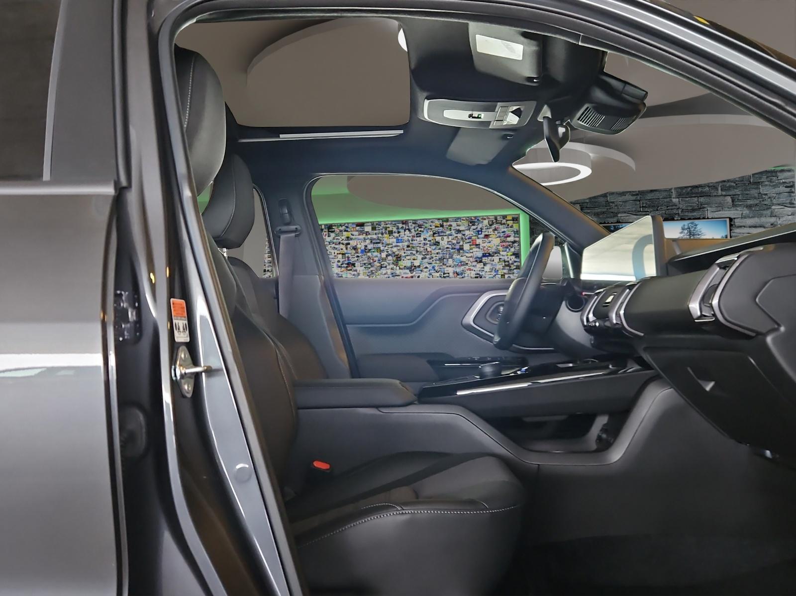 TOYOTA Urban Cruiser Premium AWD-image-9