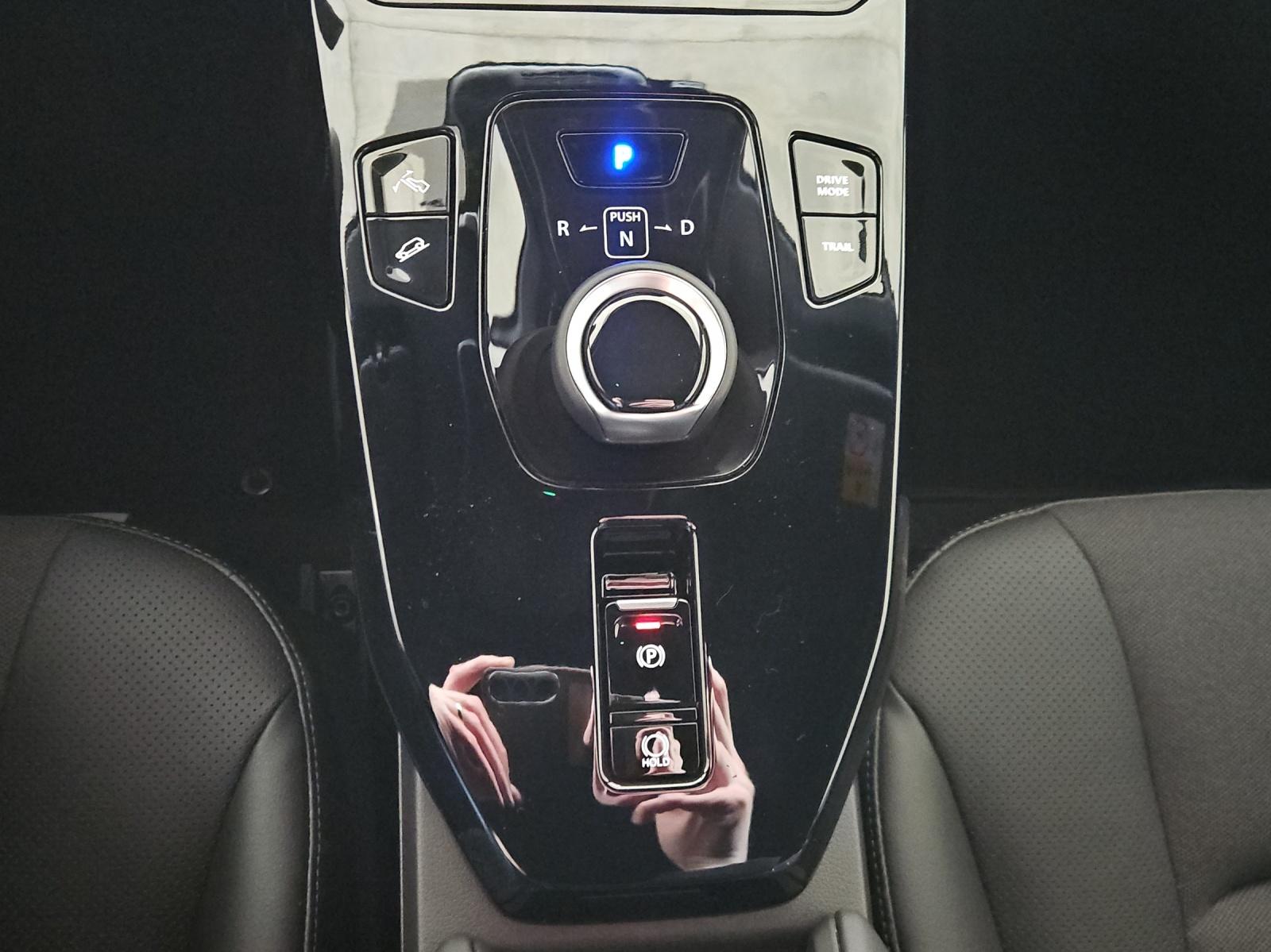 TOYOTA Urban Cruiser Premium AWD-image-22