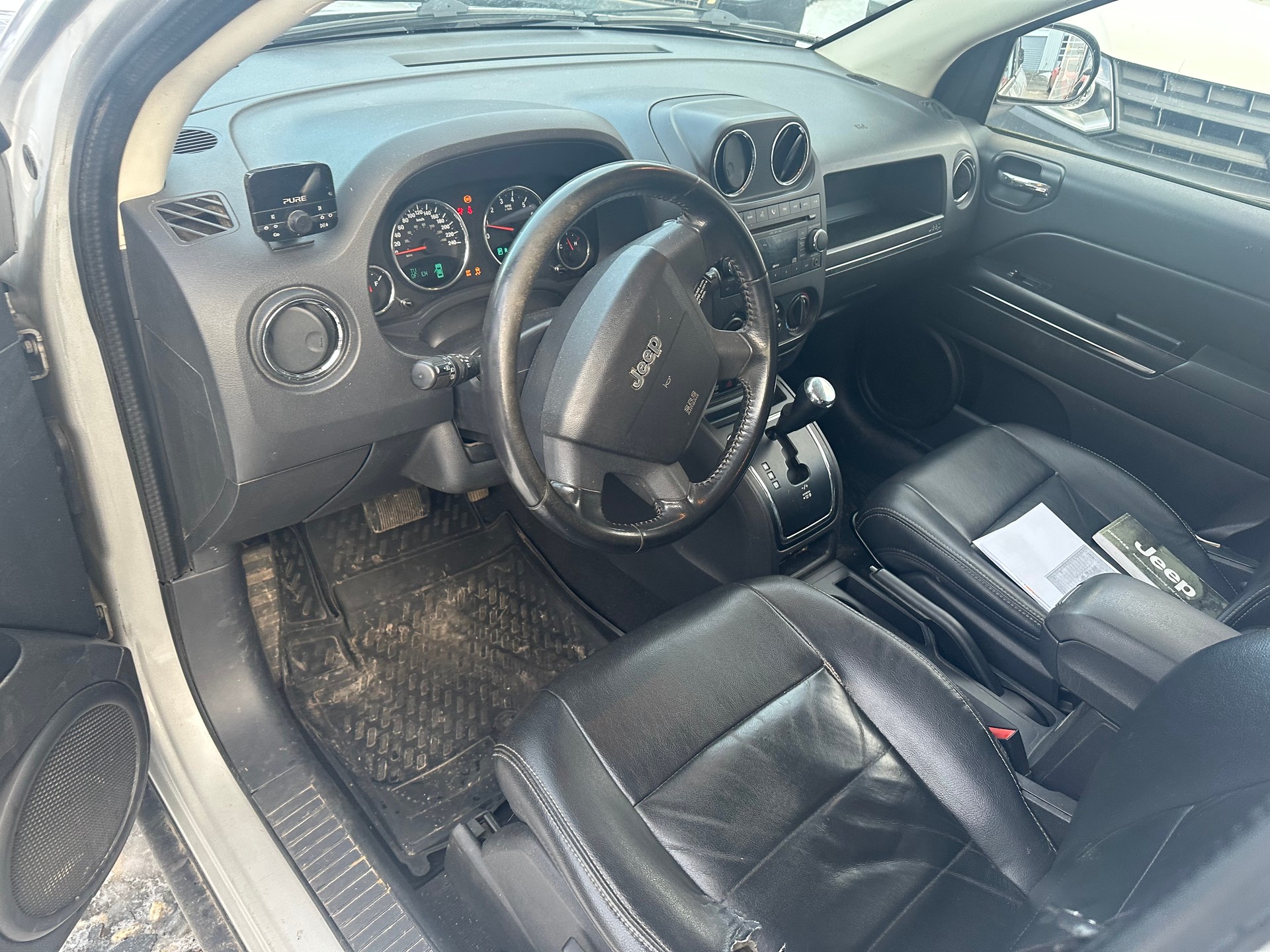 JEEP Compass 2.4 Limited CVT-image-6