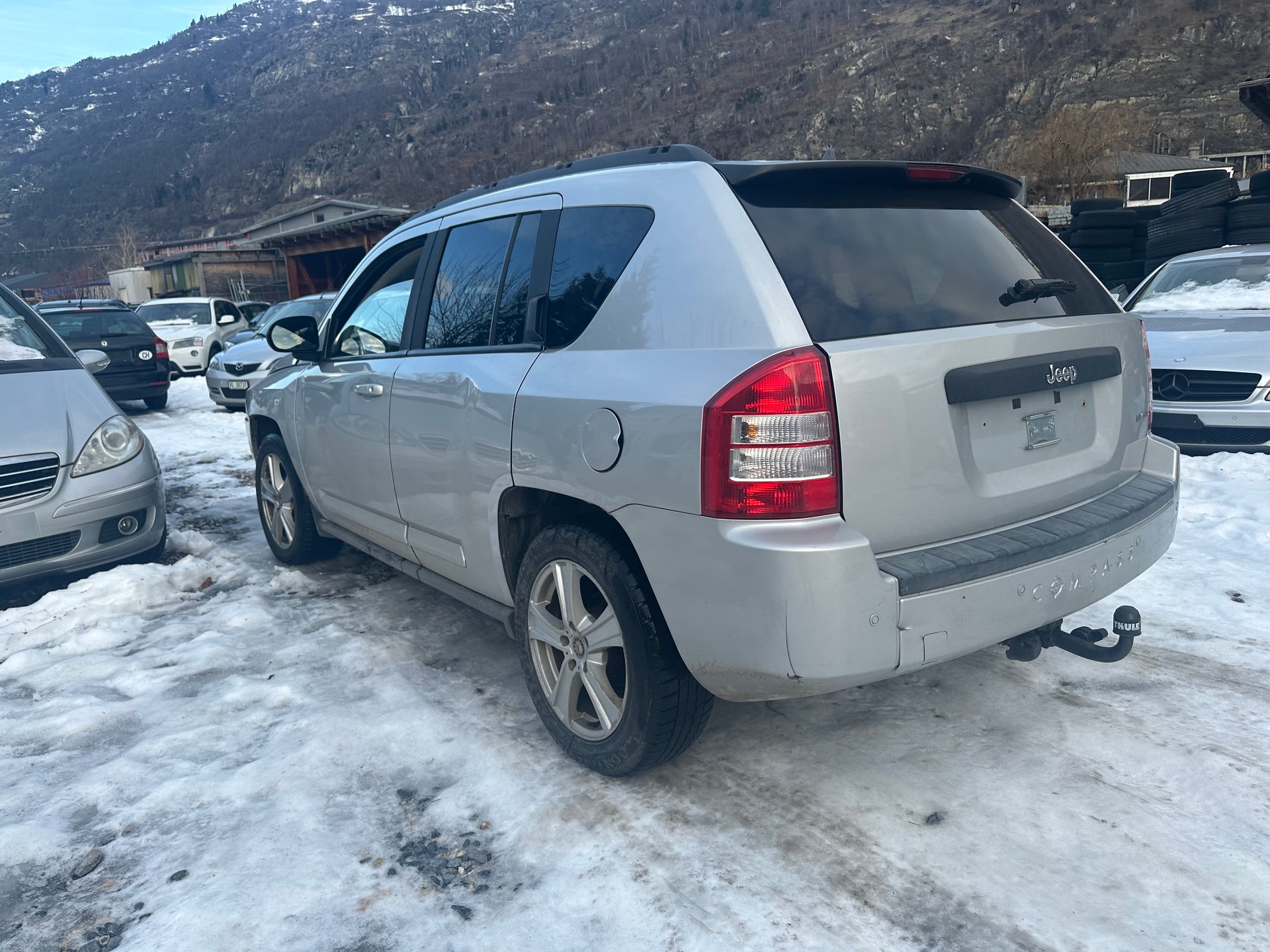 JEEP Compass 2.4 Limited CVT-image-9