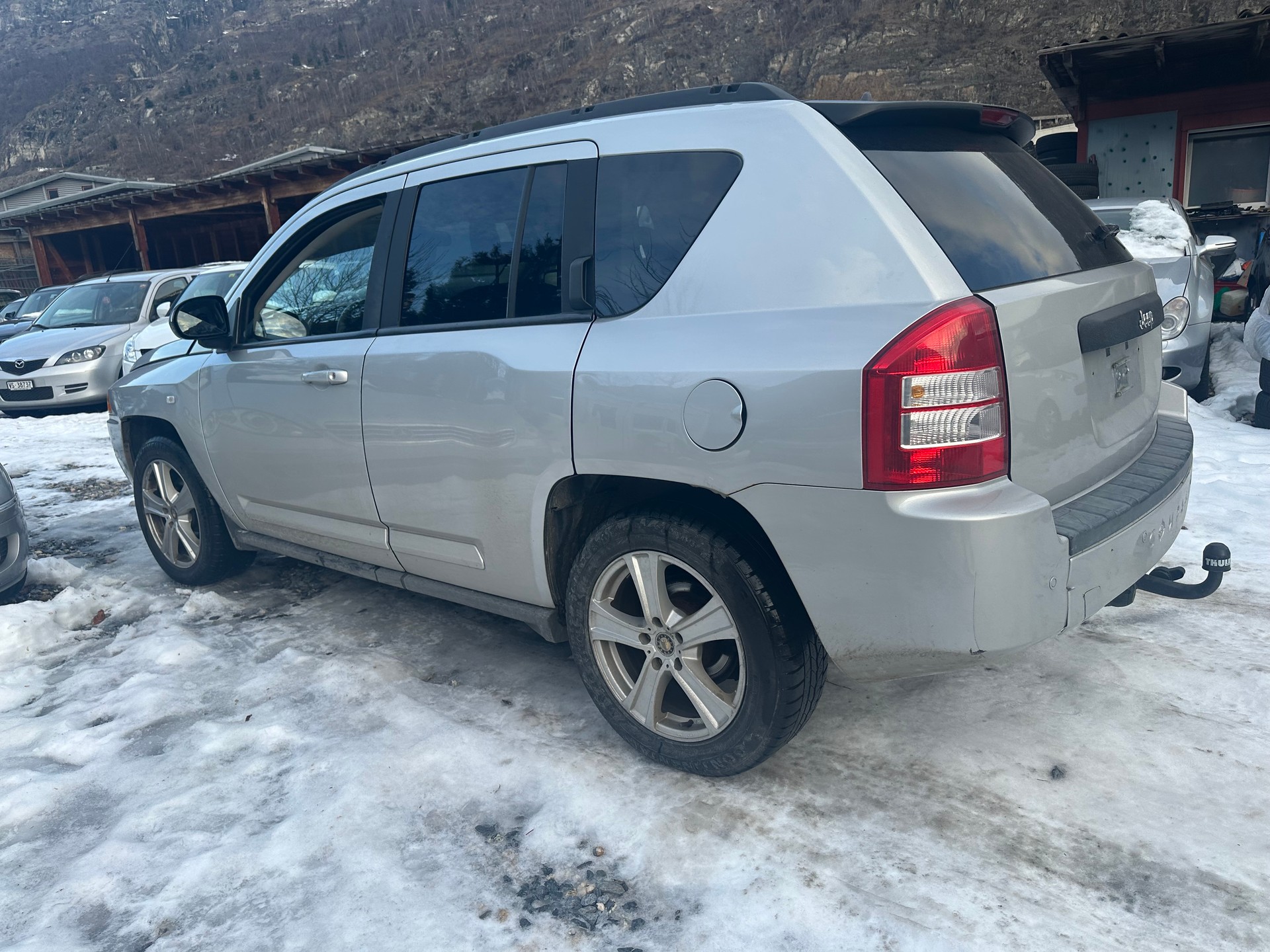 JEEP Compass 2.4 Limited CVT-image-8