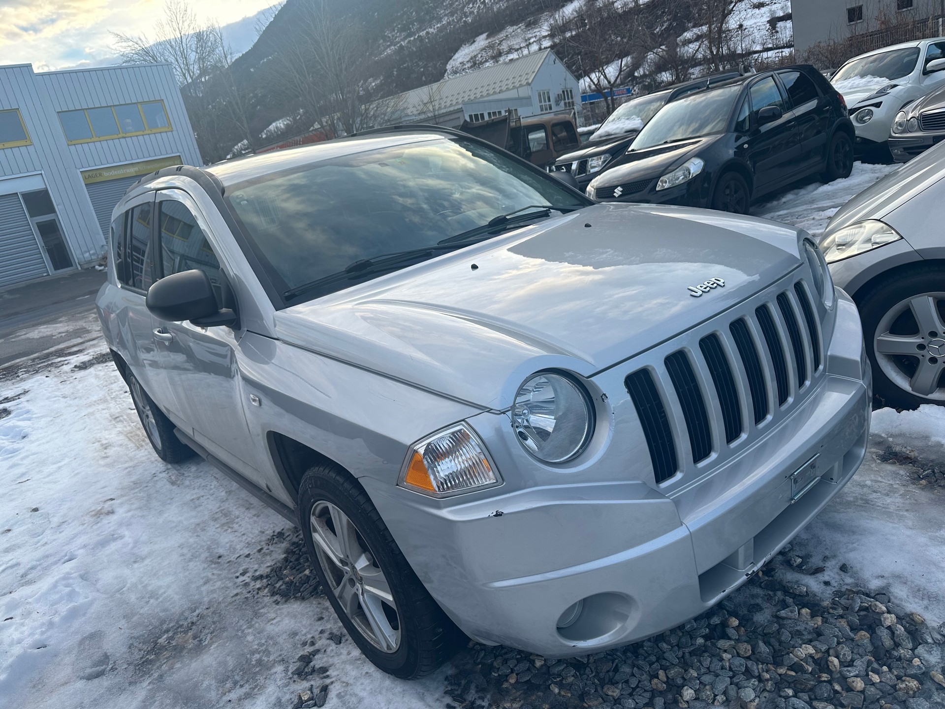 JEEP Compass 2.4 Limited CVT-image-4