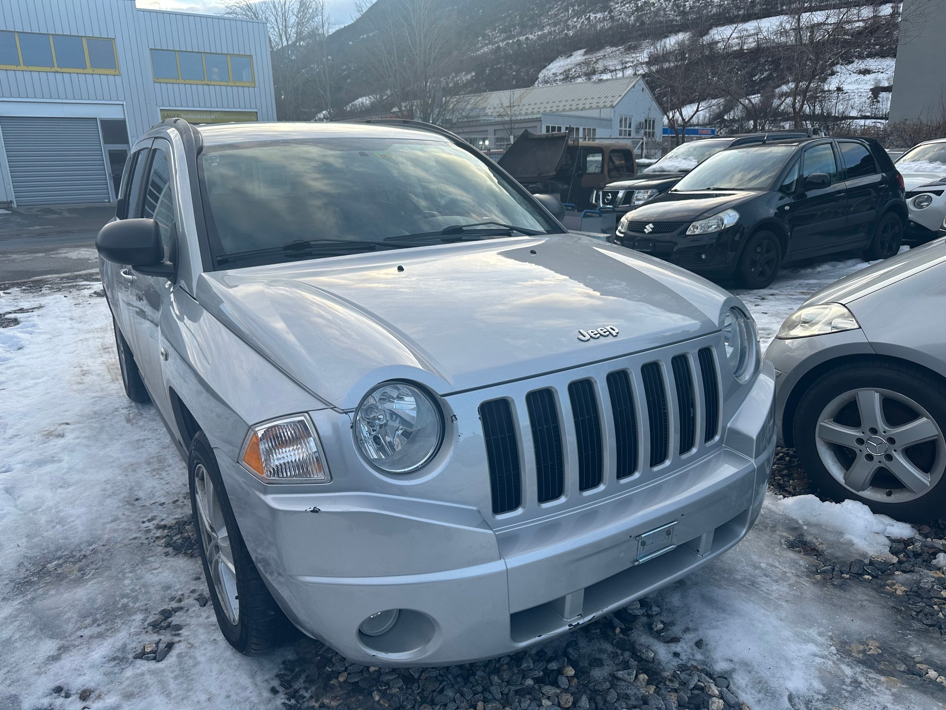 JEEP Compass 2.4 Limited CVT-image-1