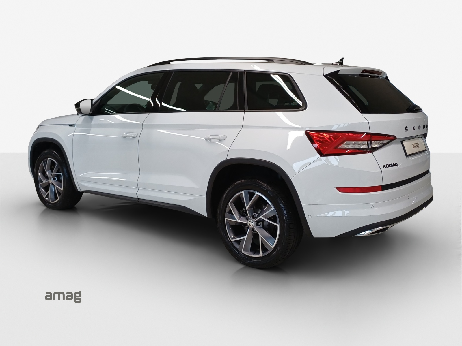 SKODA Kodiaq 2.0 TSI 4x4 SportLine-image-2