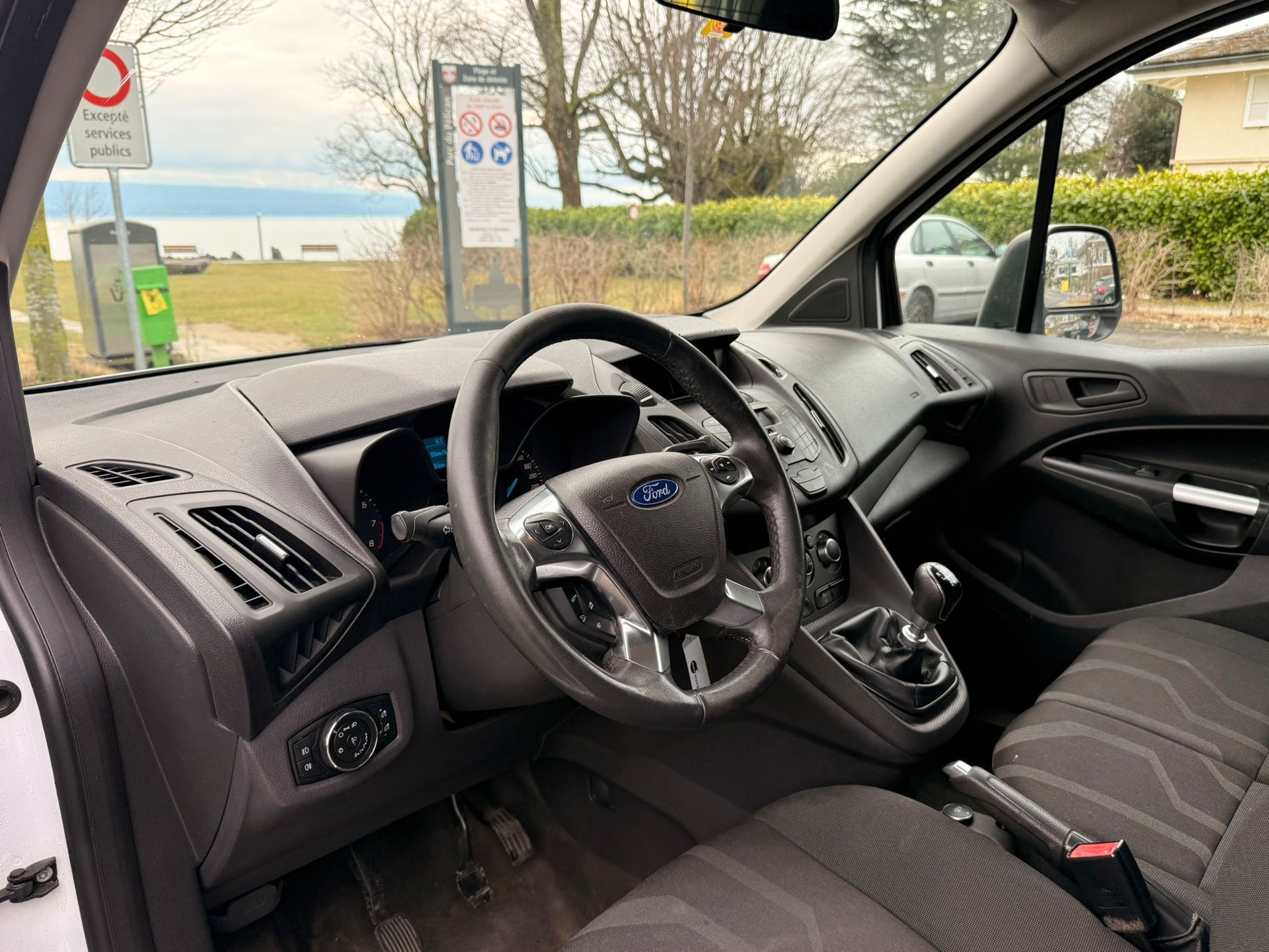 FORD Transit Connect Van T200 1.0 EcoBoost Trend-image-10