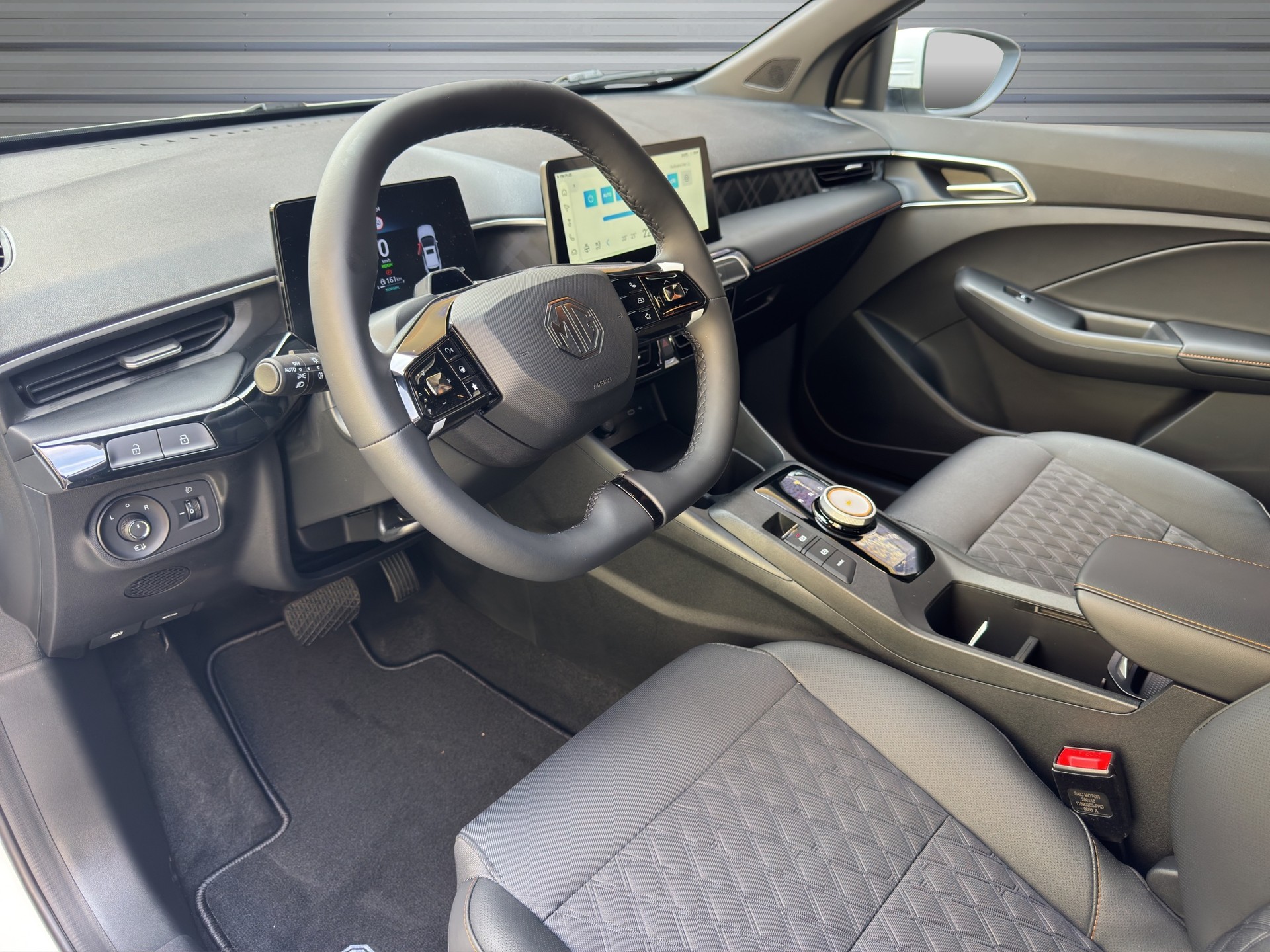 MG 3 1.5 Hybrid Luxury Aut.-image-9