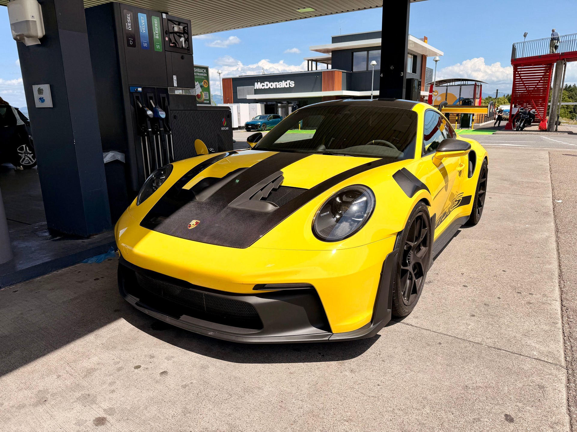 PORSCHE 911 GT3 RS-image-3