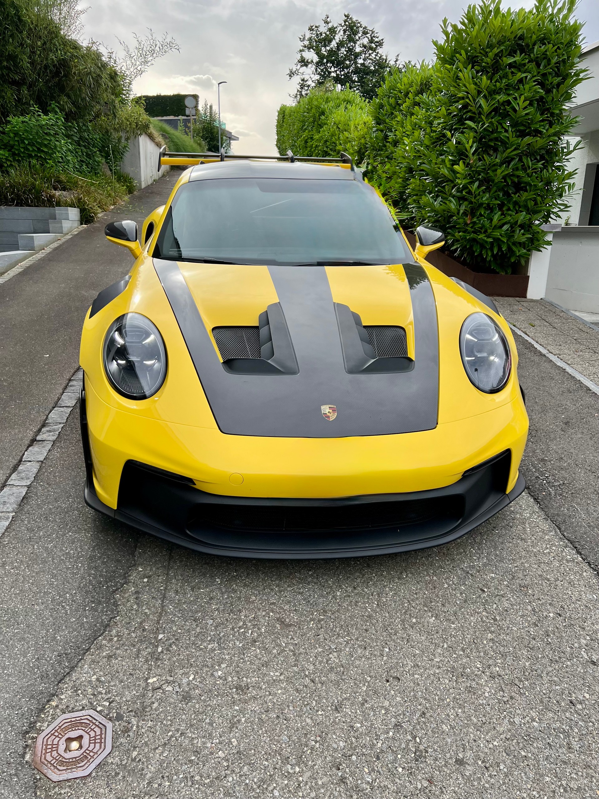 PORSCHE 911 GT3 RS-image-4