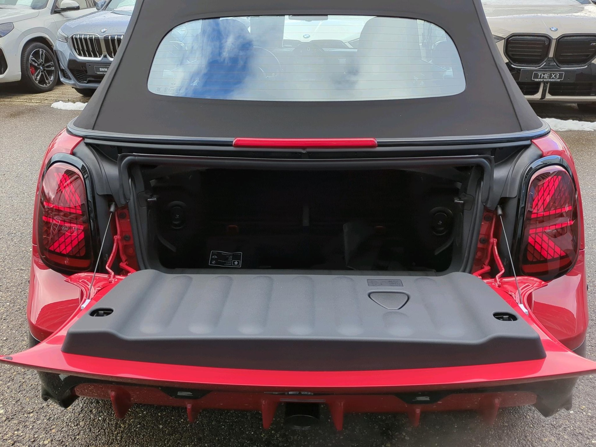 MINI John Cooper Works Cabrio-image-15