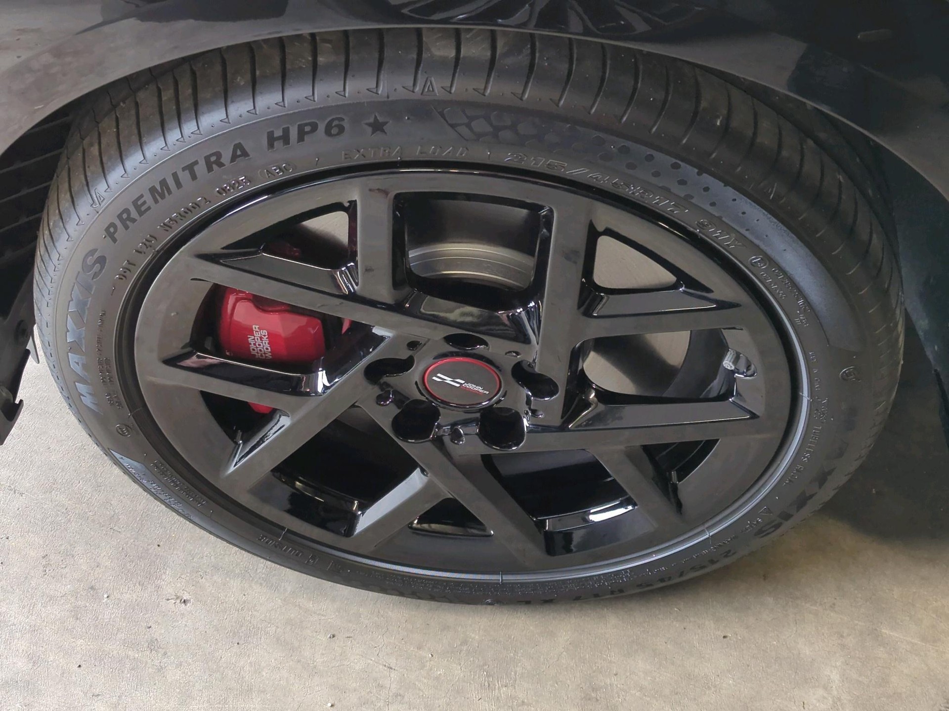 MINI John Cooper Works Cabrio-image-8