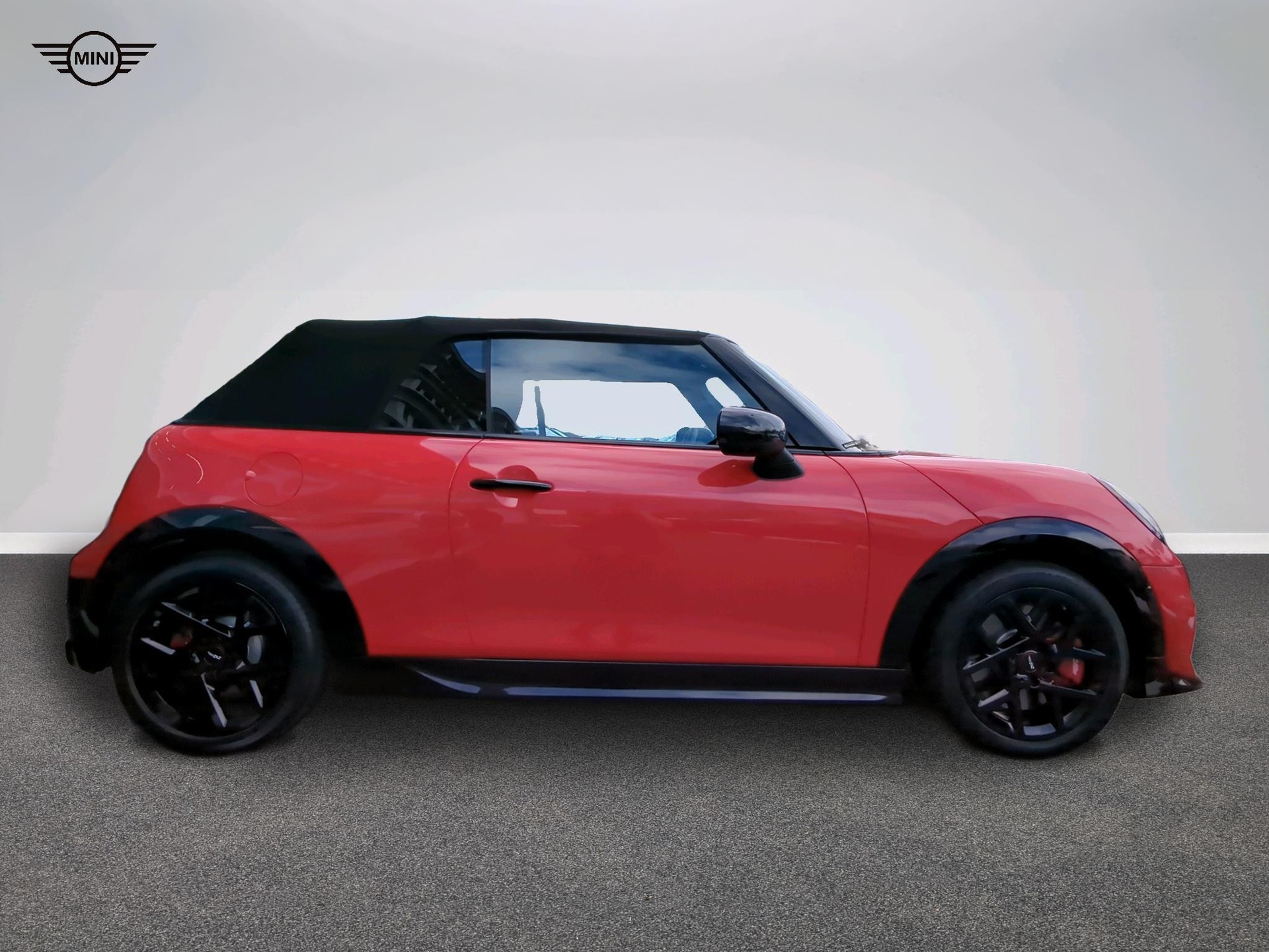 MINI John Cooper Works Cabrio-image-2
