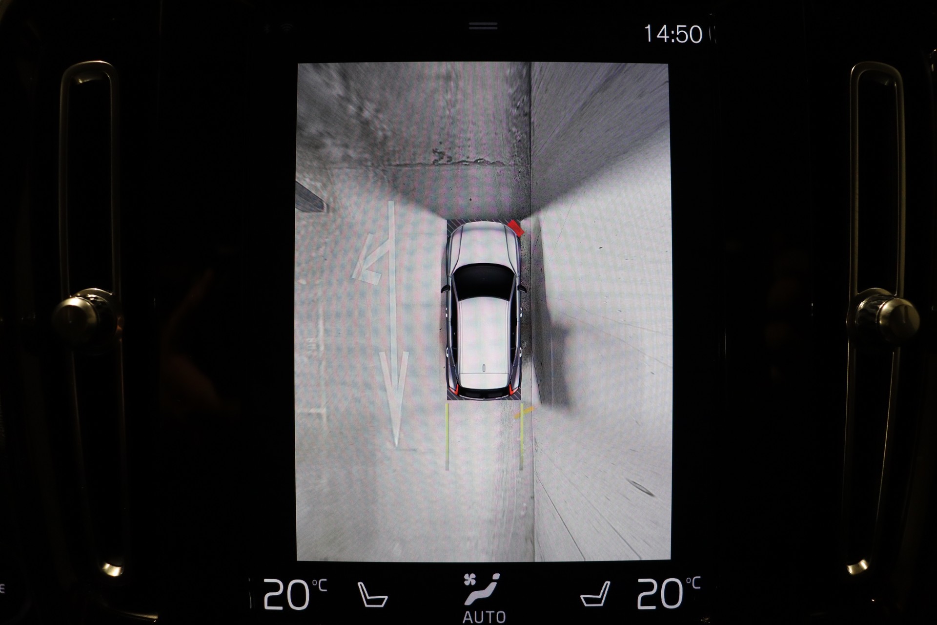 VOLVO XC40 T2 Momentum Geartronic-image-21