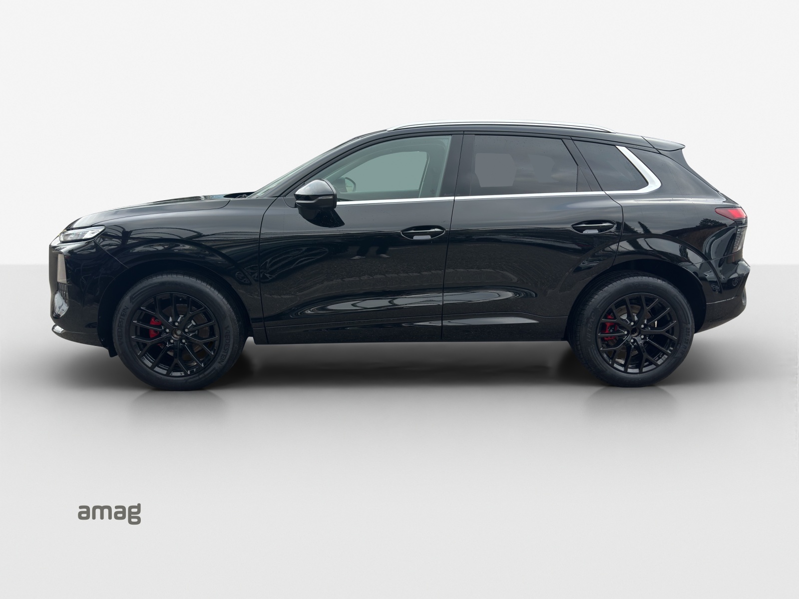 AUDI Q3 SUV 110 kW TFSI S tronic-image-1
