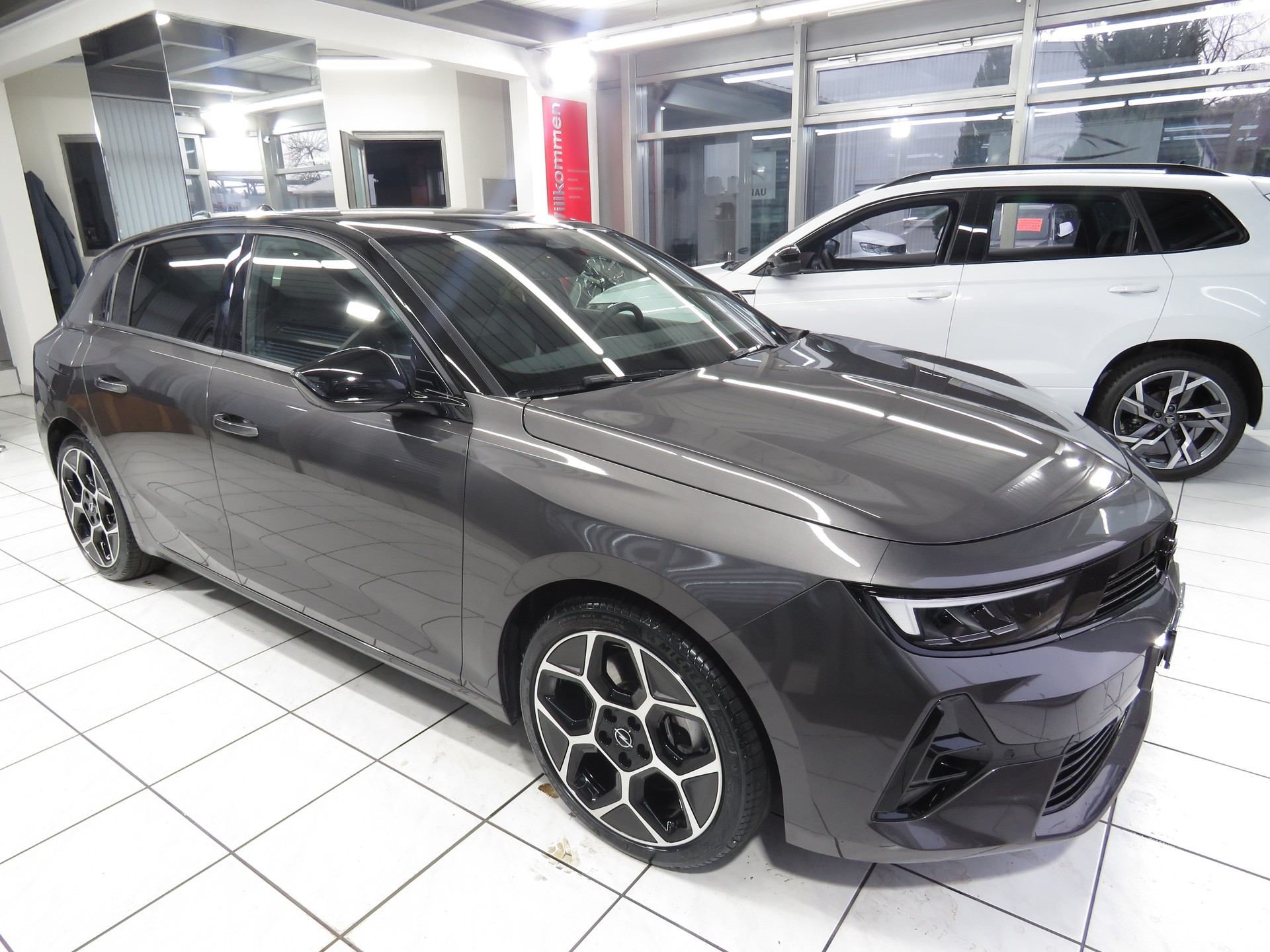 OPEL Astra 1.6 PHEV GS Automat-image-2