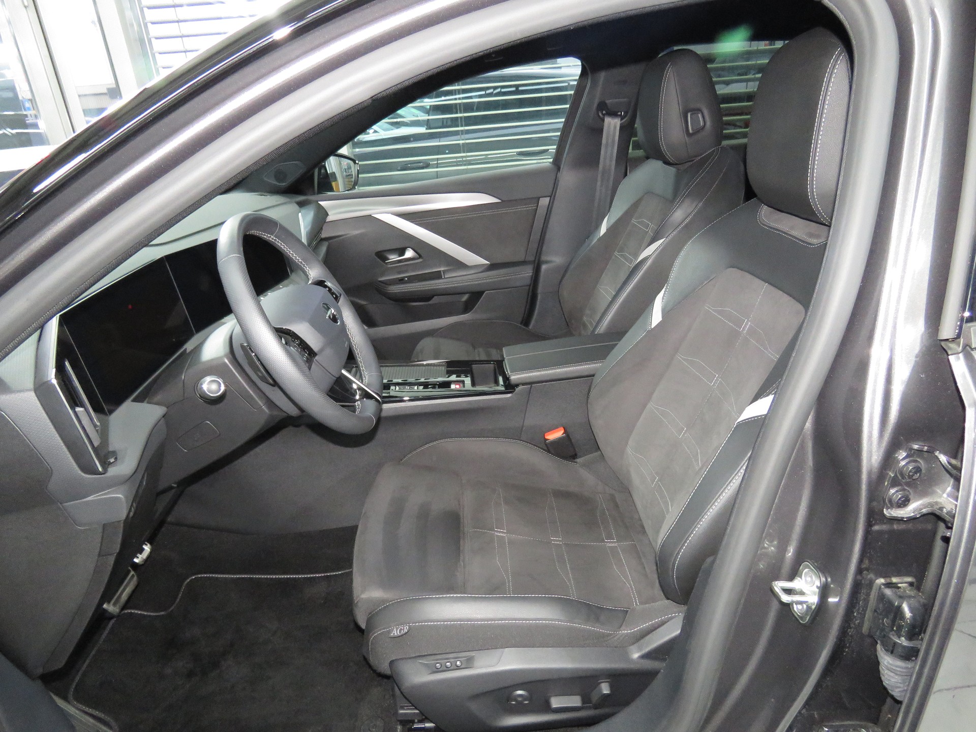 OPEL Astra 1.6 PHEV GS Automat-image-7