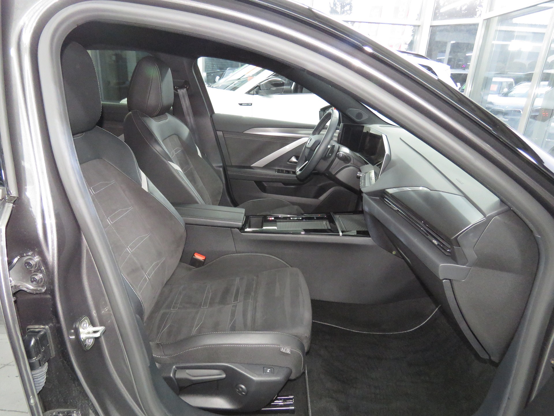 OPEL Astra 1.6 PHEV GS Automat-image-12